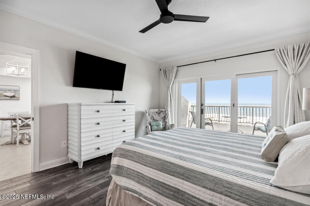 223 SANDCASTLES Court