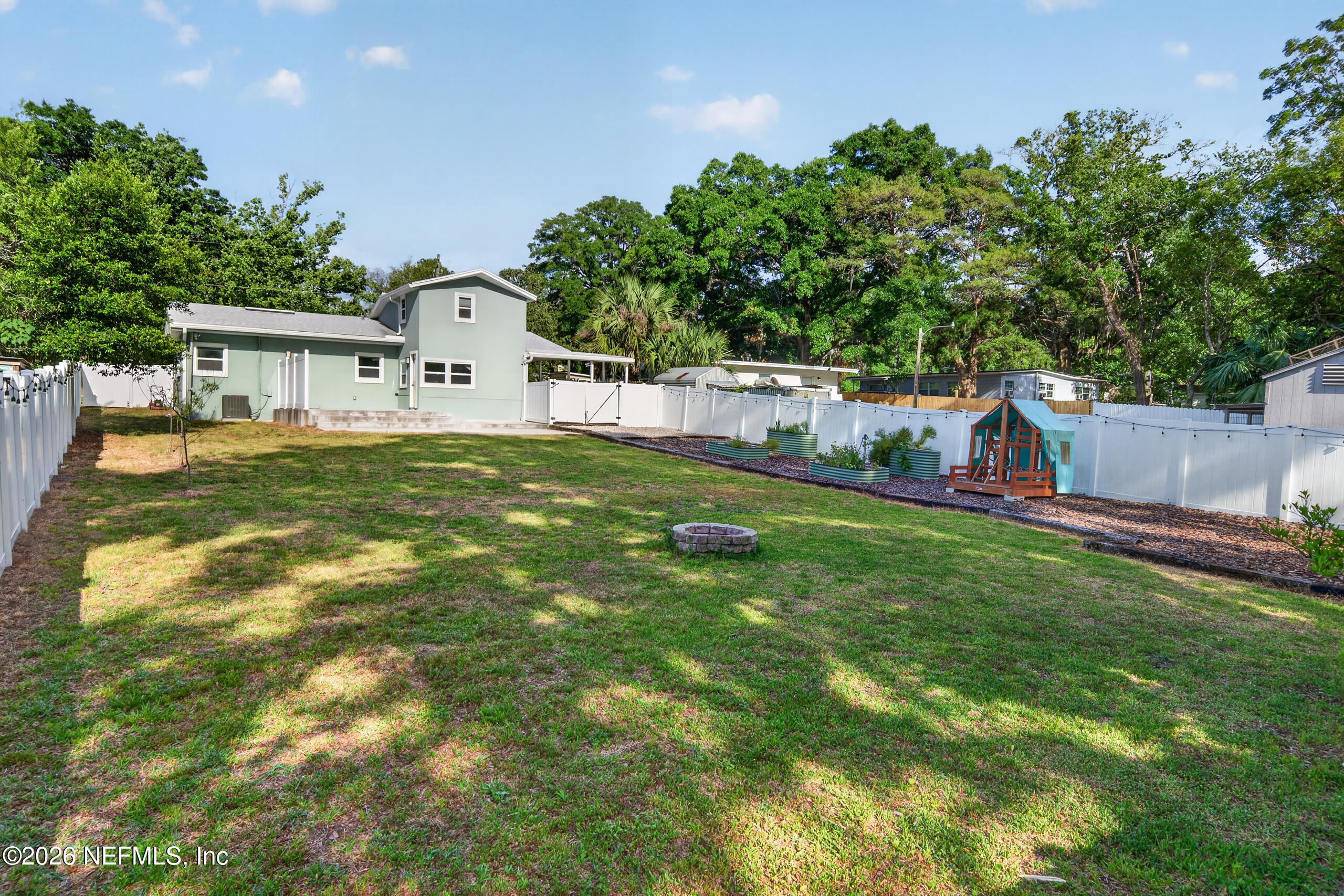 1364 DOMAS Drive