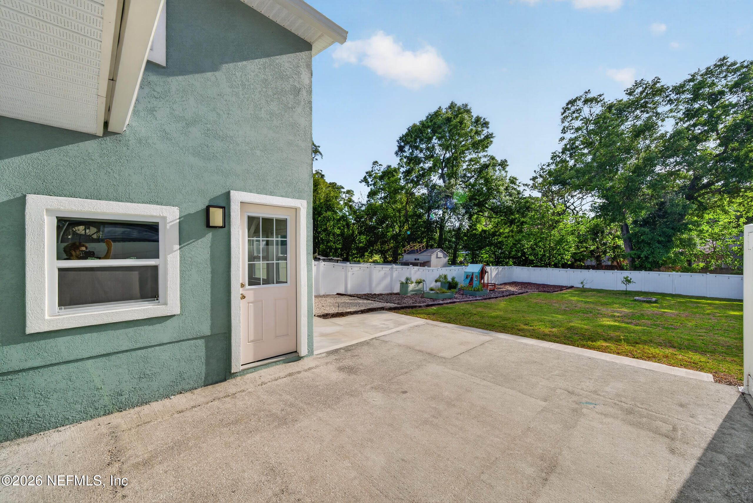1364 DOMAS Drive
