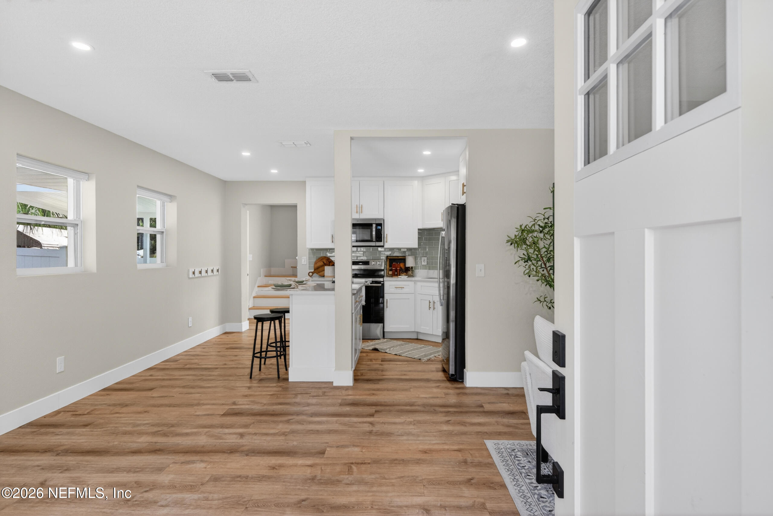 1364 DOMAS Drive