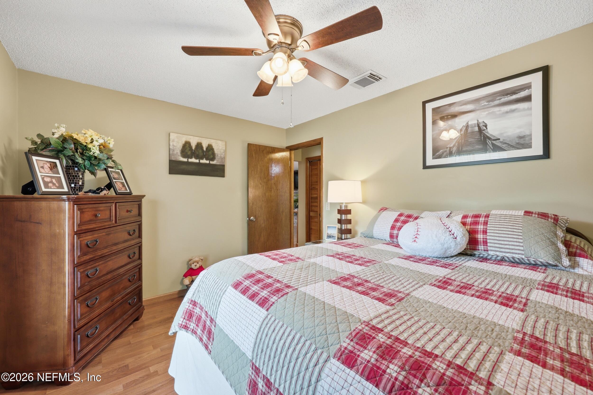923 RIDGEWAY Court