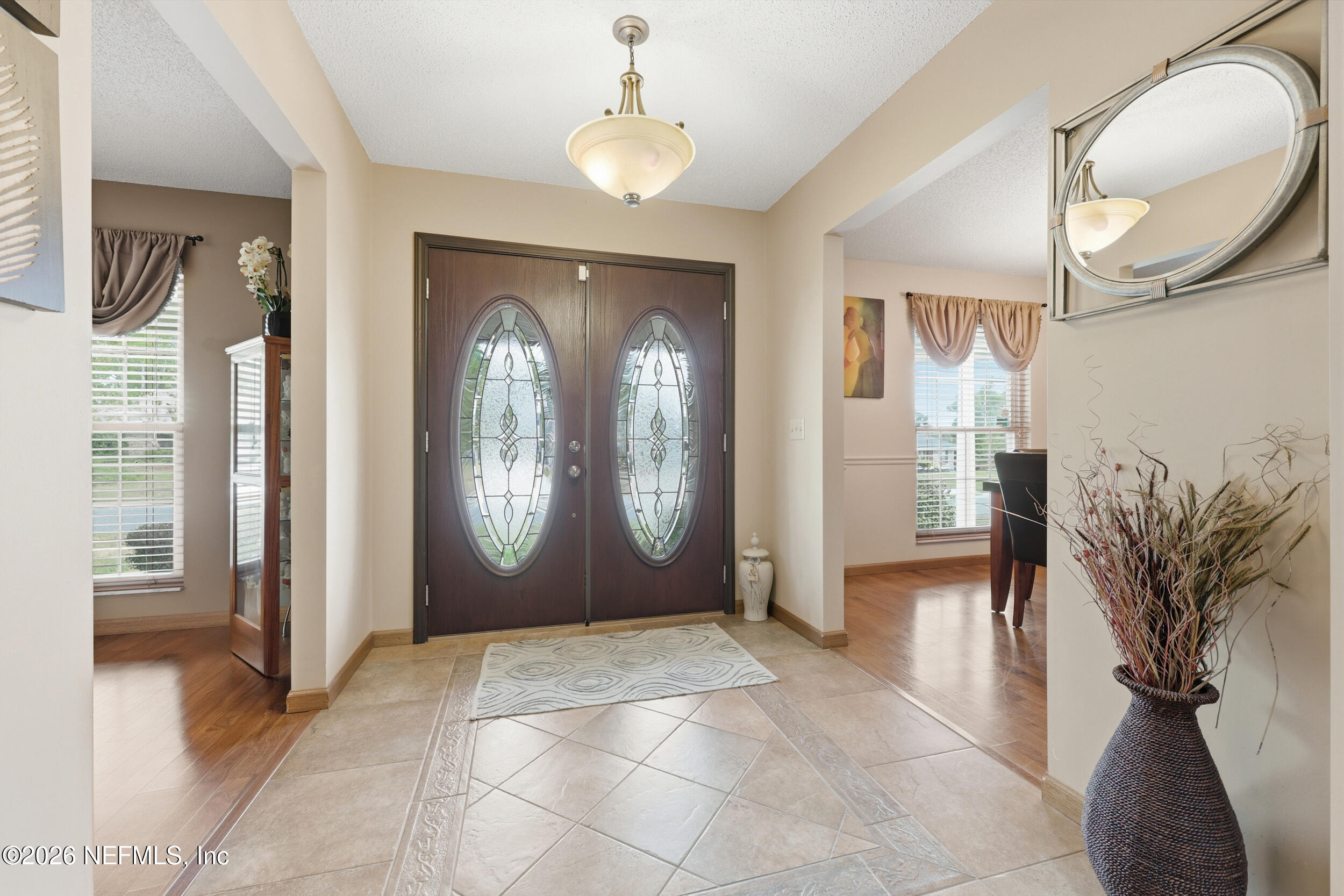 923 RIDGEWAY Court