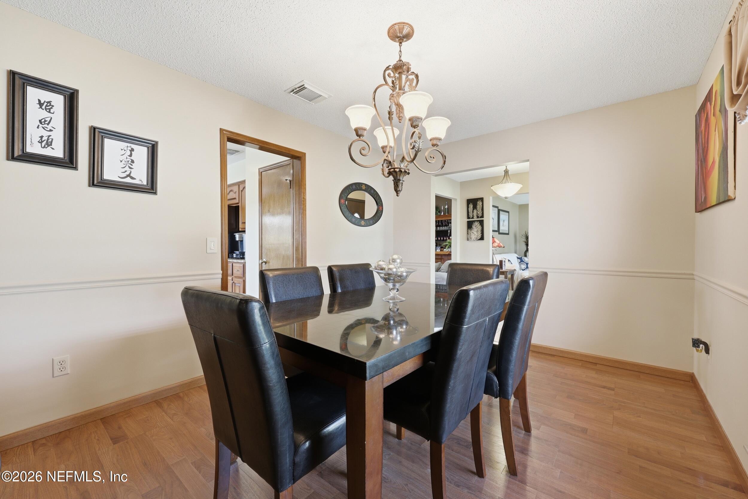 923 RIDGEWAY Court