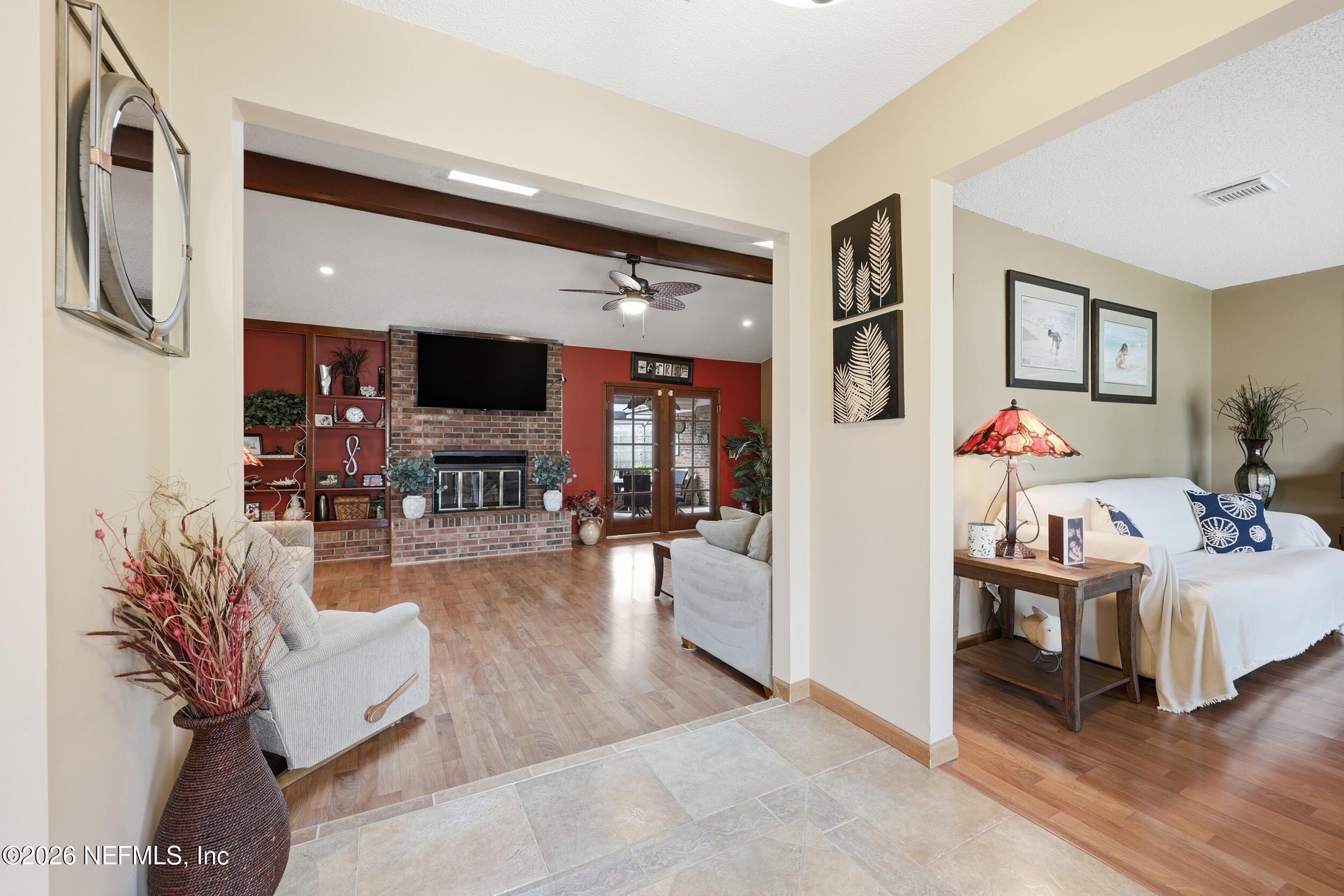 923 RIDGEWAY Court