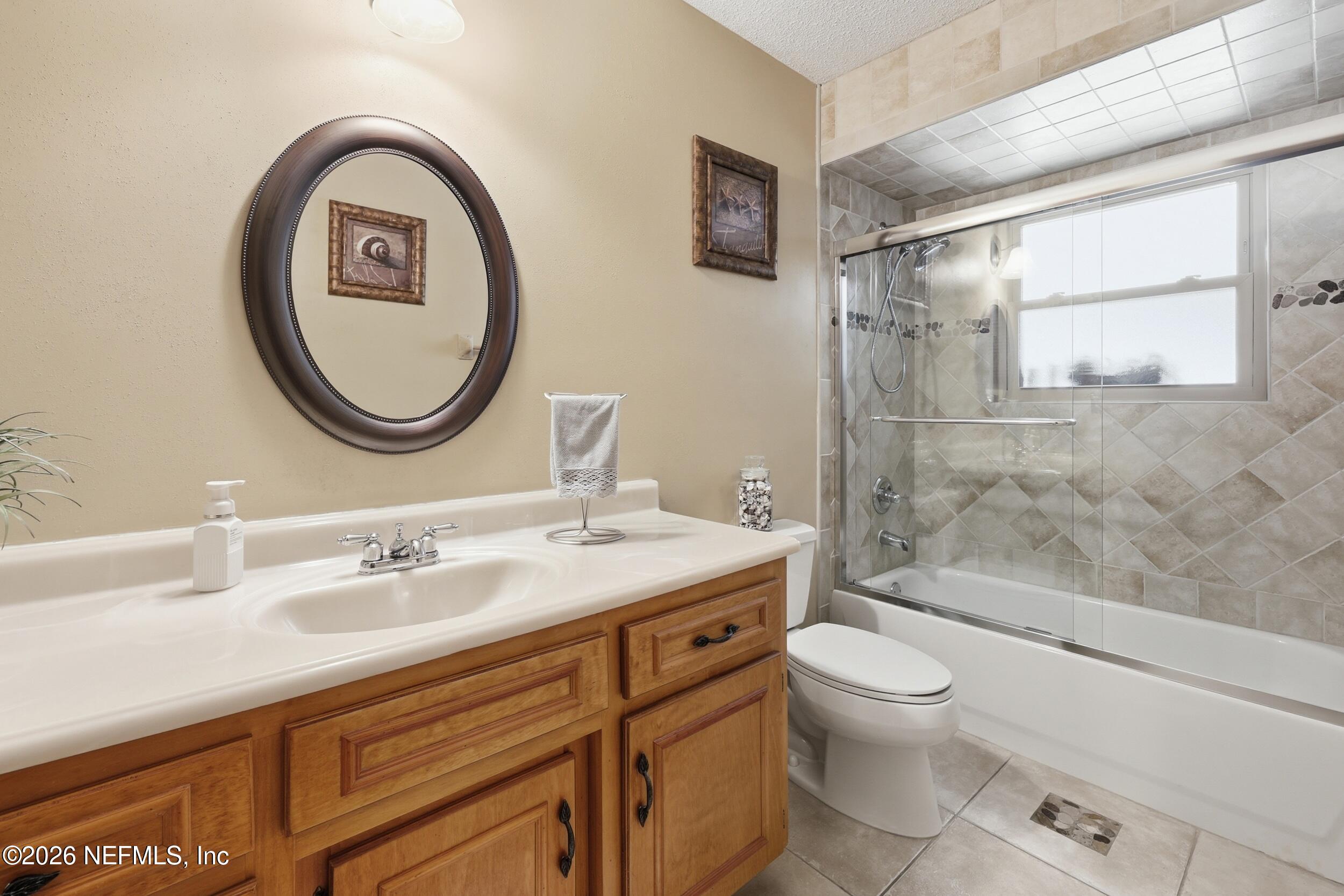 923 RIDGEWAY Court