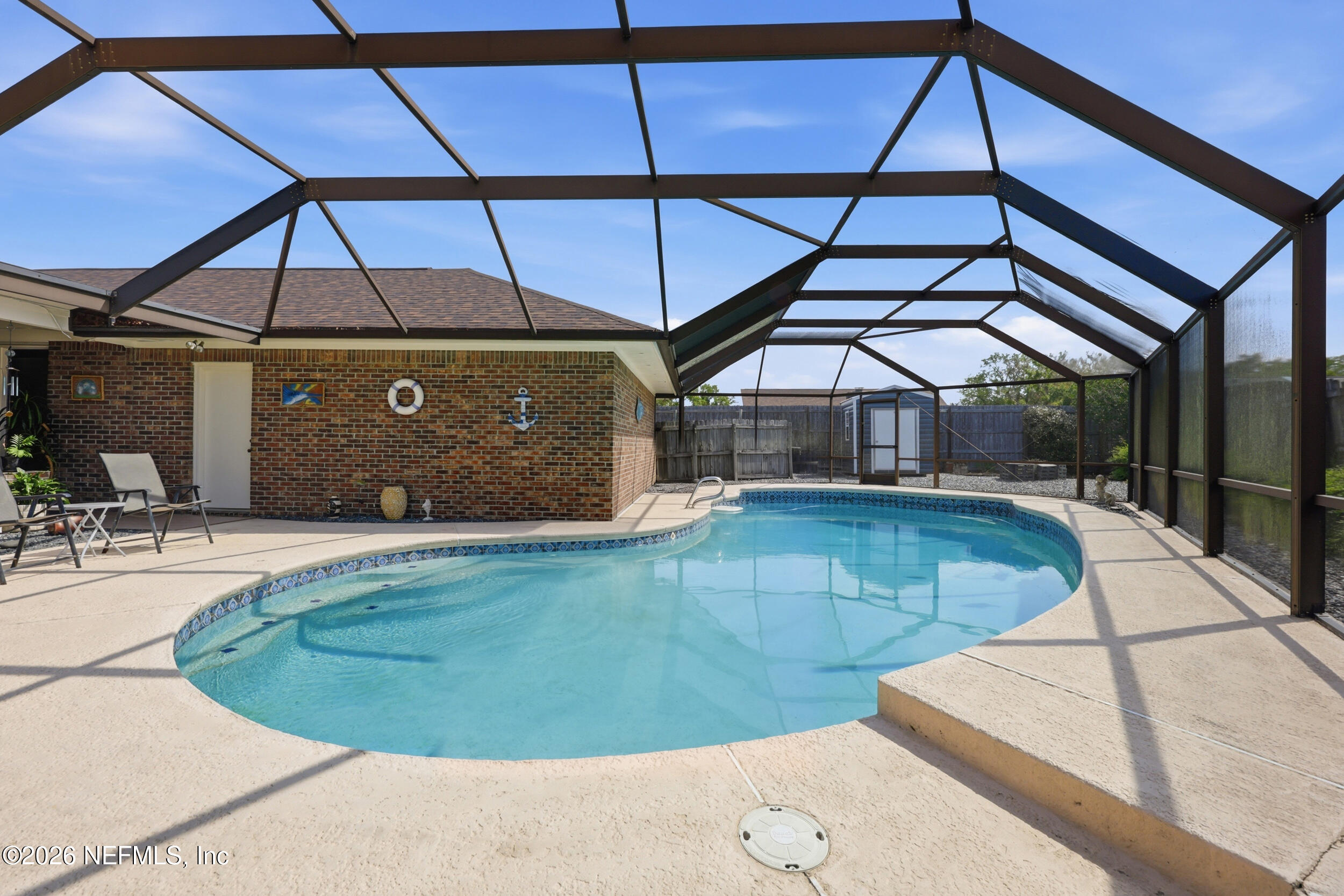 923 RIDGEWAY Court