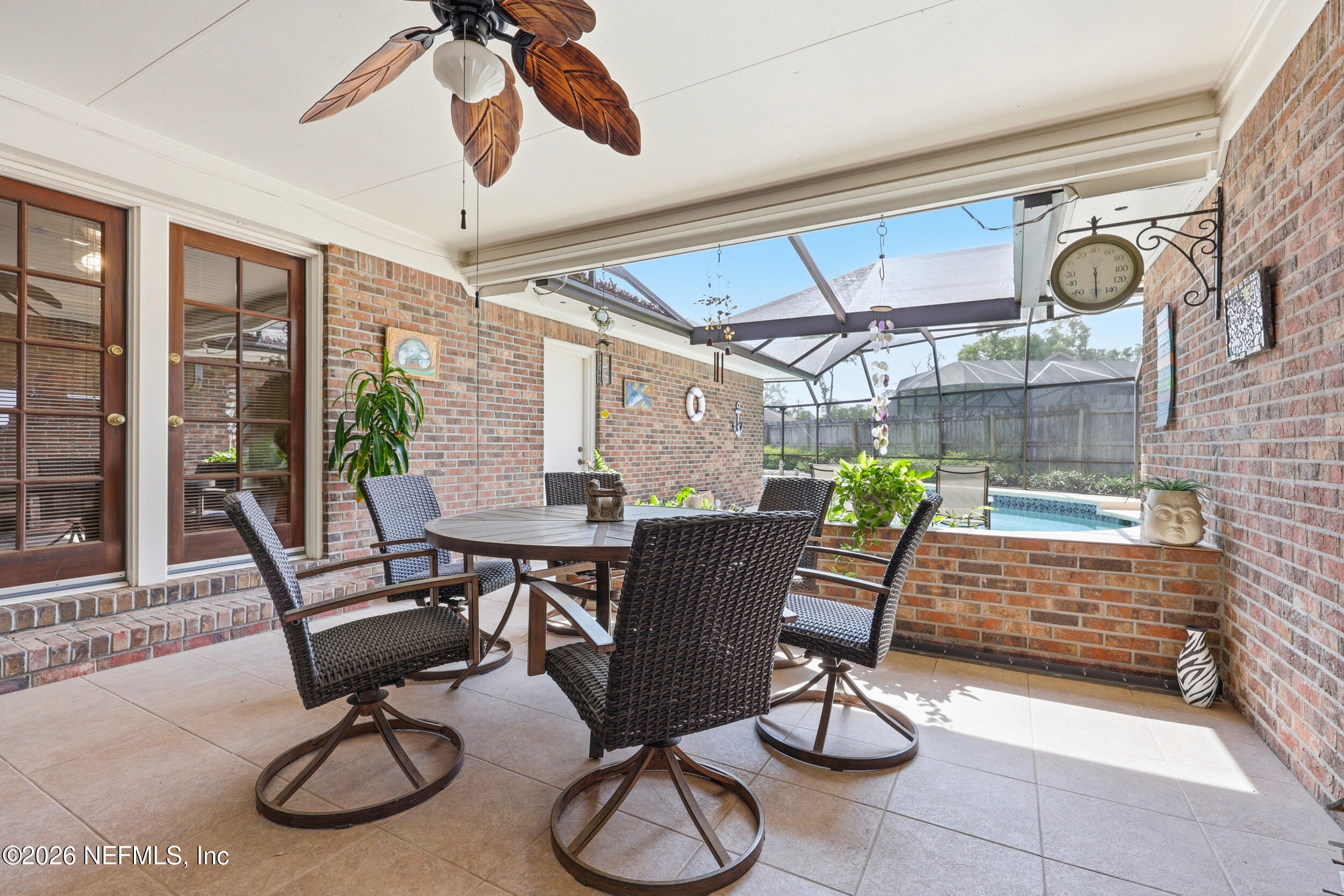 923 RIDGEWAY Court