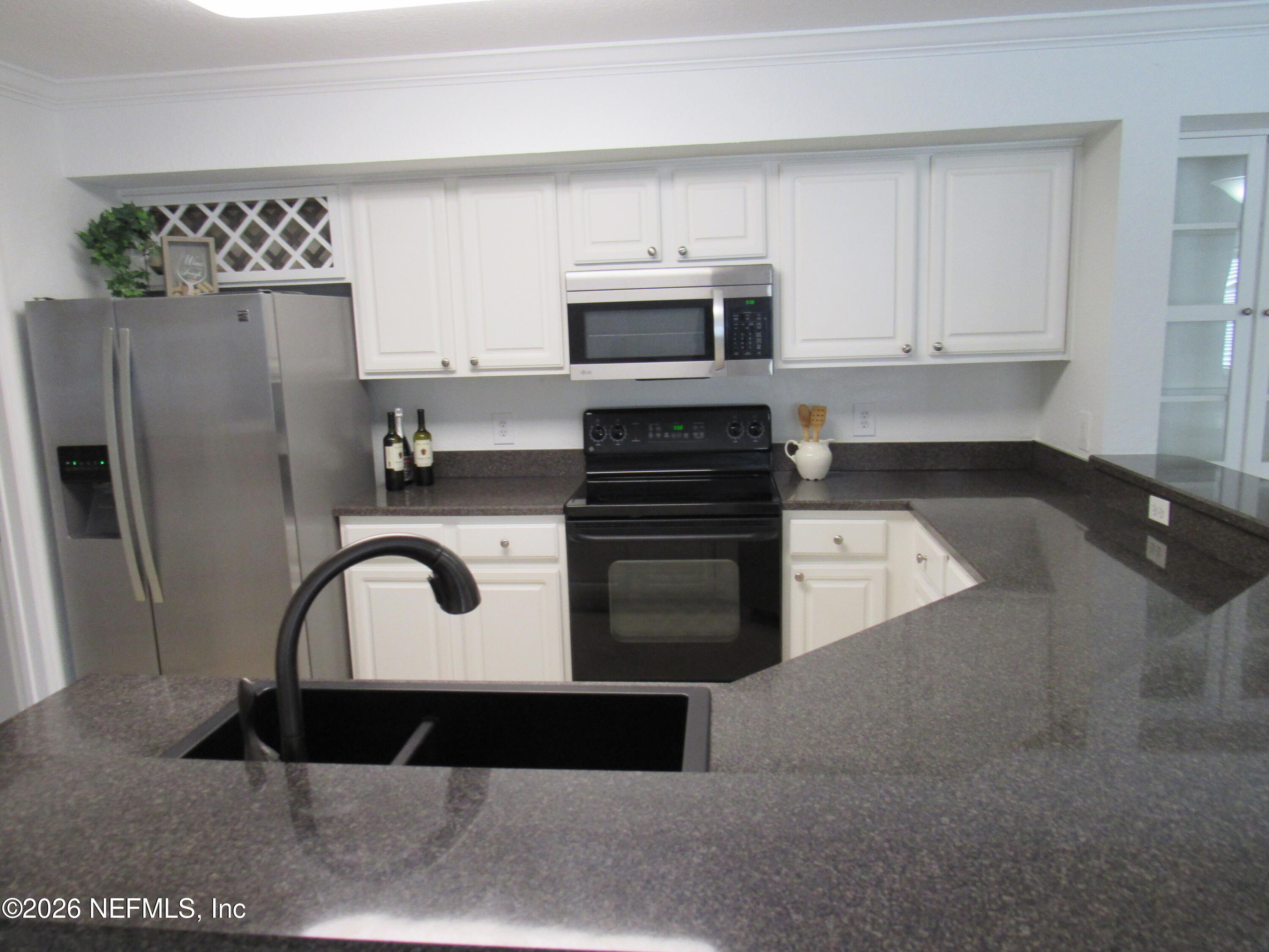 605 BOARDWALK Drive 311
