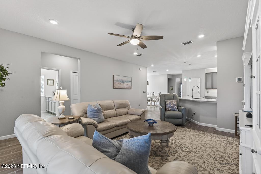 872 Brown Bear Run, St. Johns