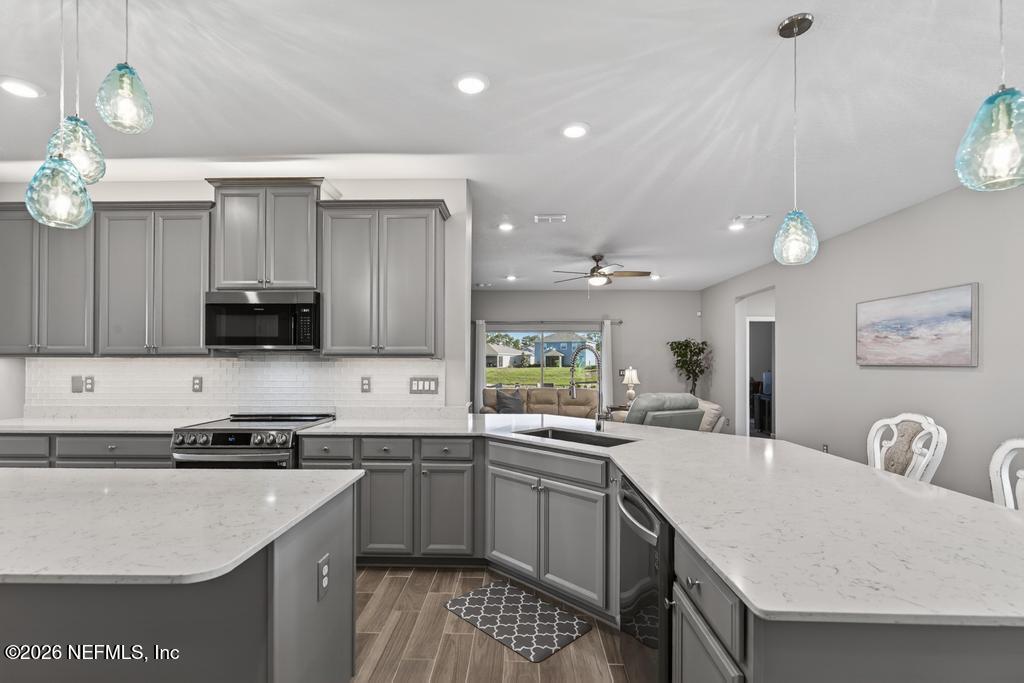872 Brown Bear Run, St. Johns