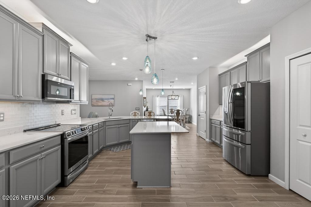 872 Brown Bear Run, St. Johns
