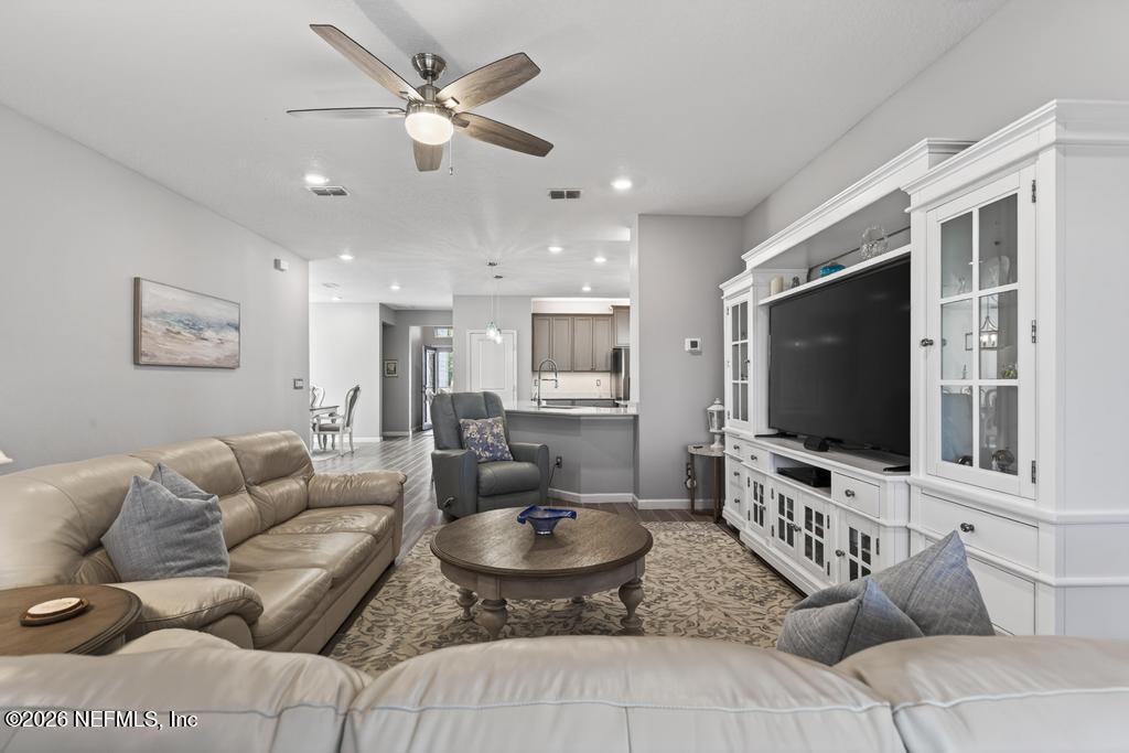 872 Brown Bear Run, St. Johns