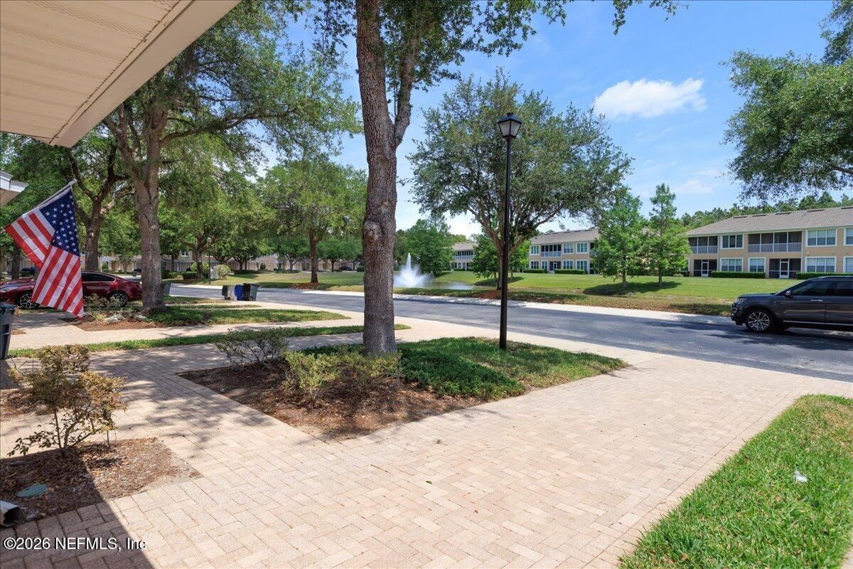 8521 LITTLE SWIFT Circle 34D