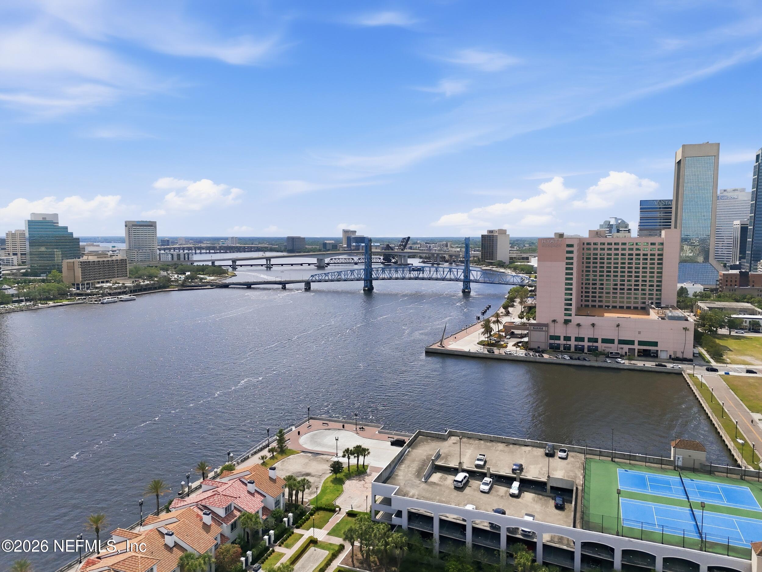 400 E BAY Street PENTHOUSE 4