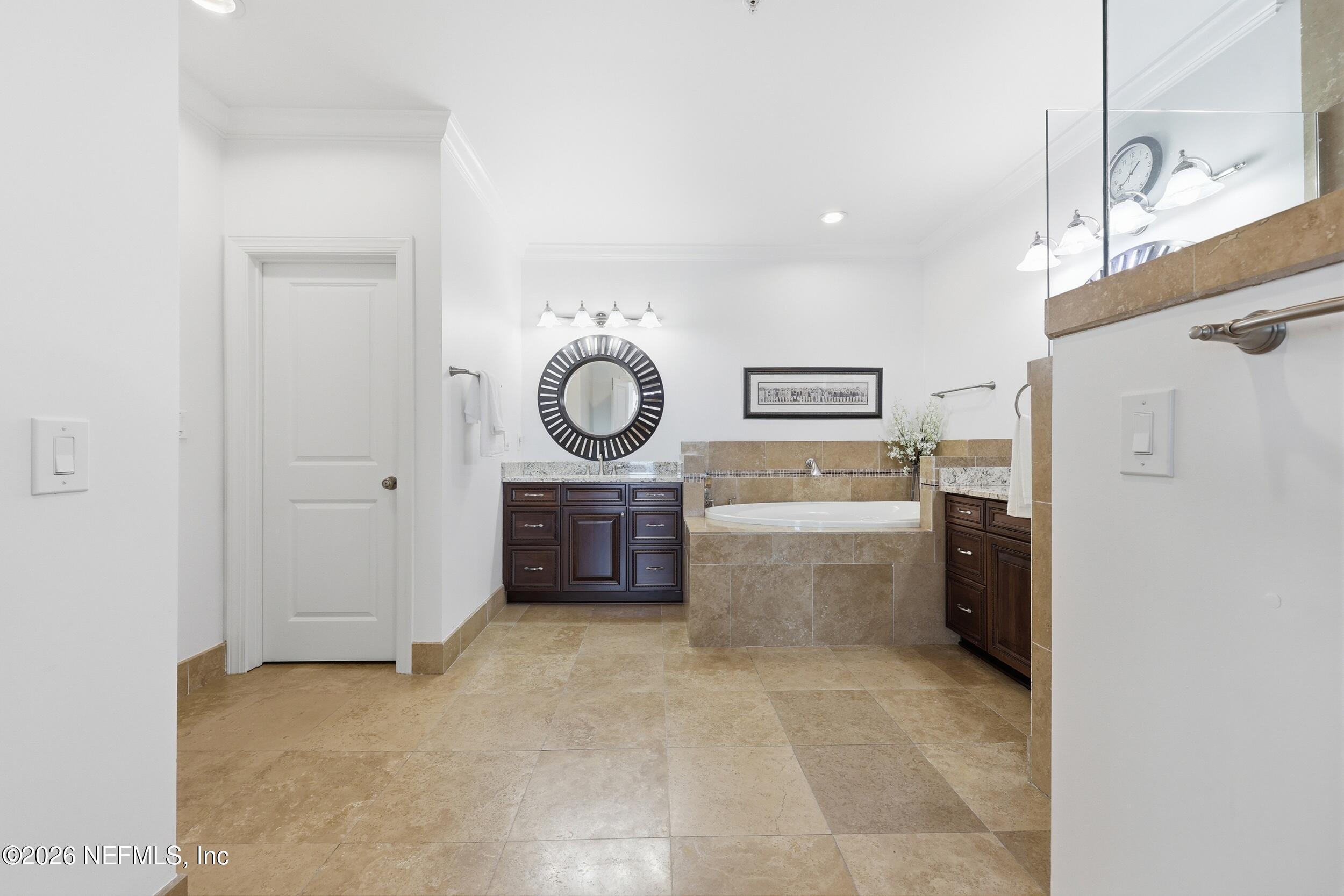 400 E BAY Street PENTHOUSE 4