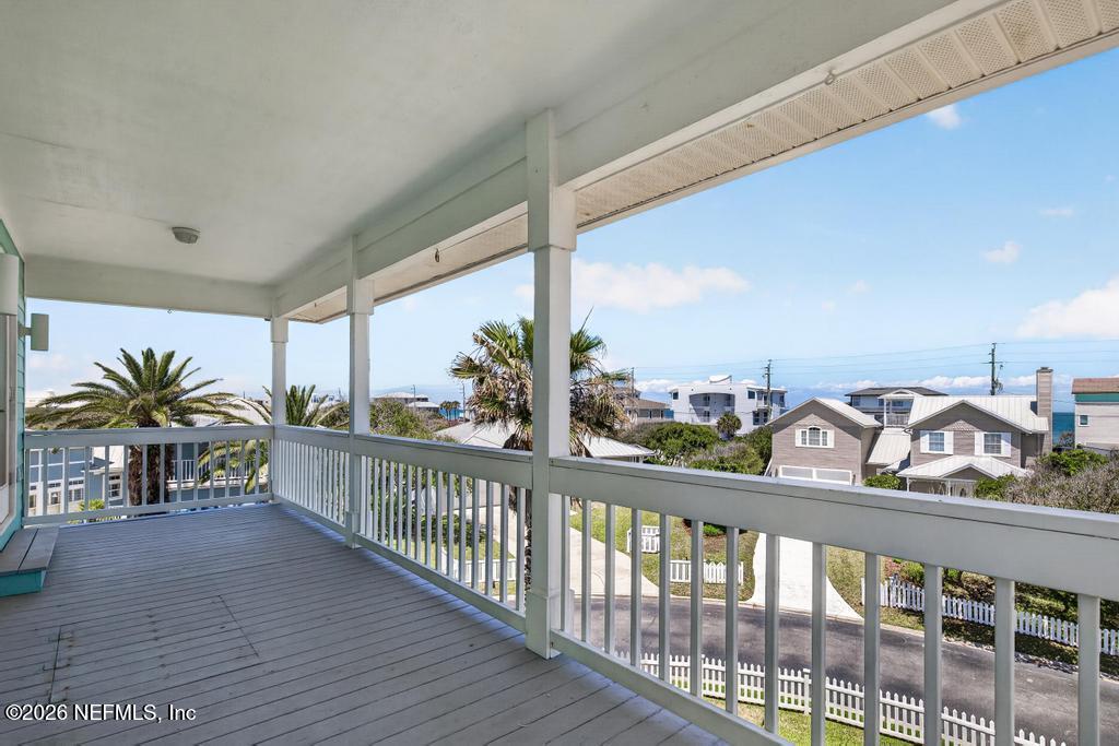 209 GULL Circle