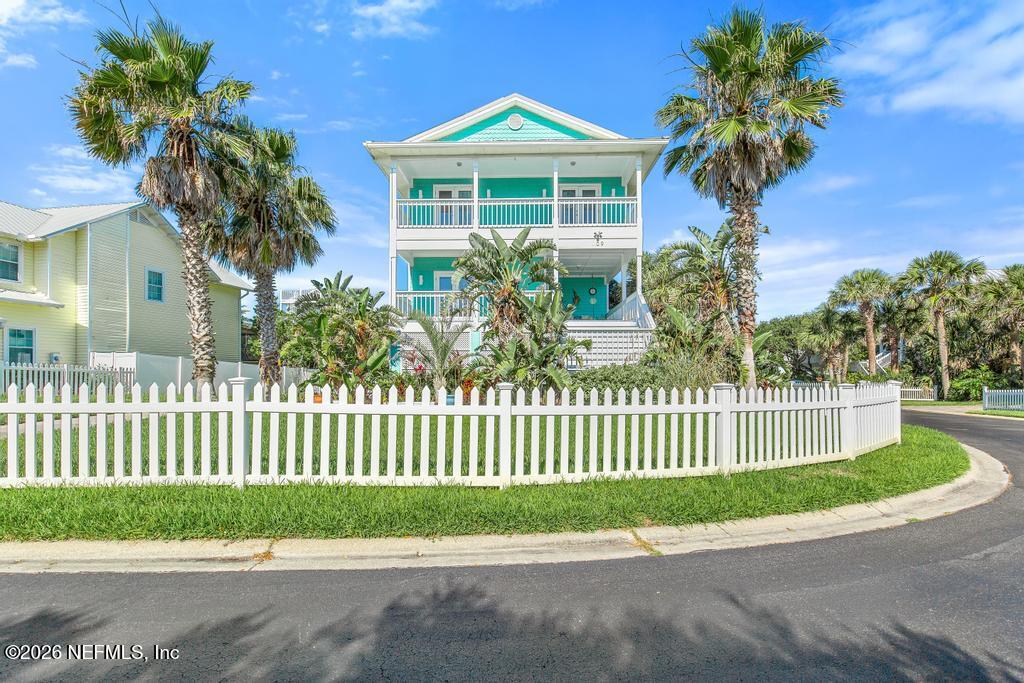 209 GULL Circle