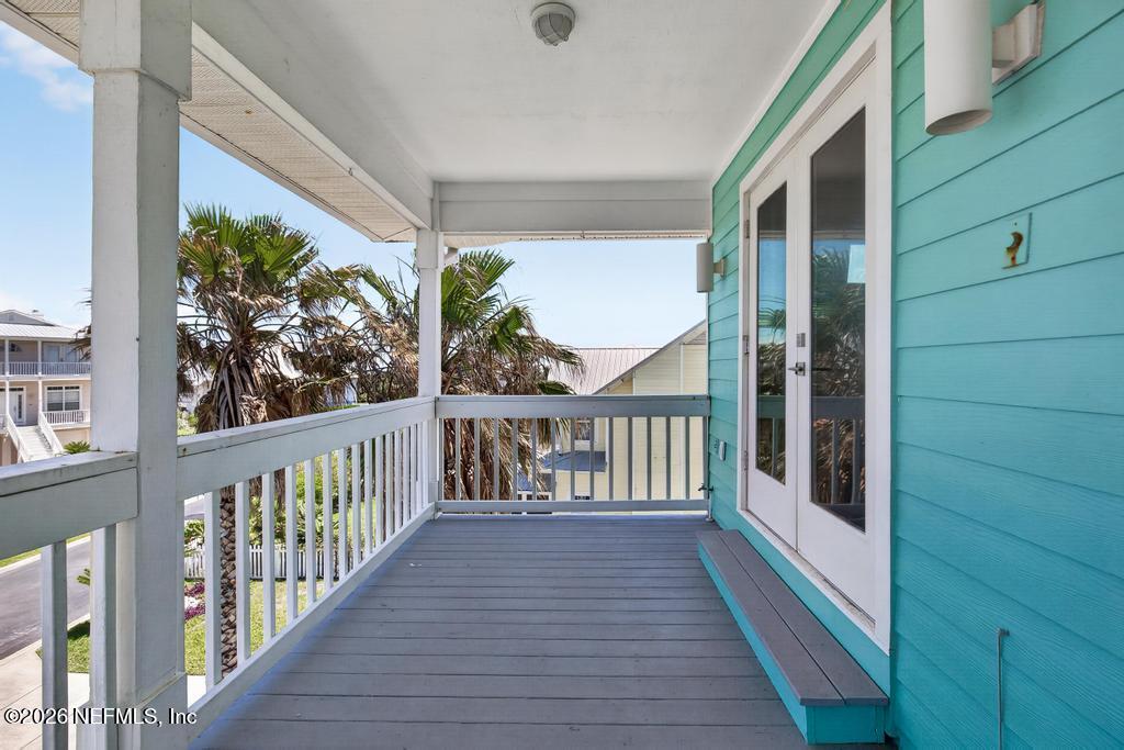 209 GULL Circle