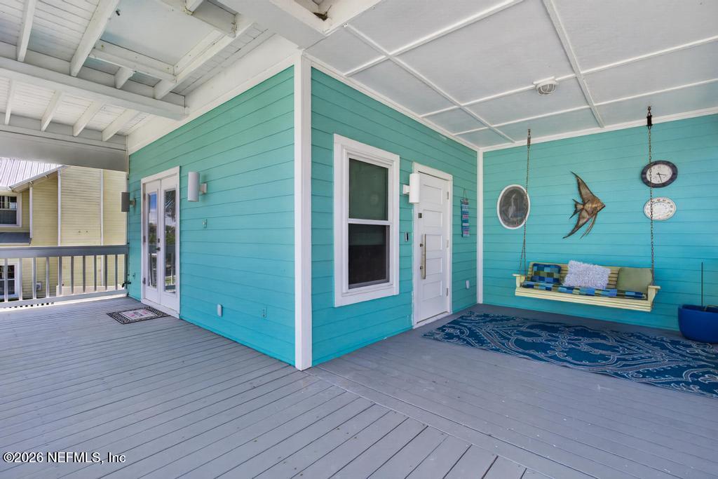 209 GULL Circle