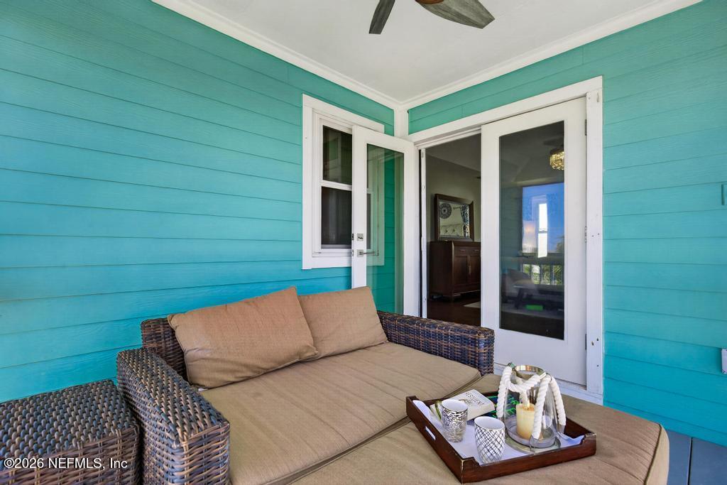 209 GULL Circle