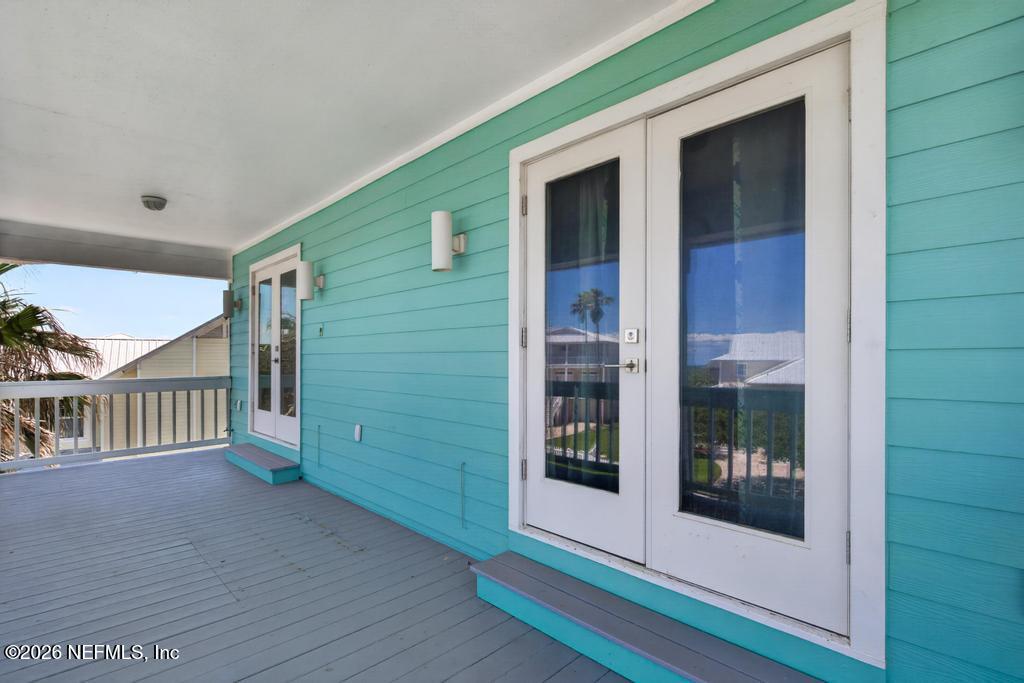 209 GULL Circle
