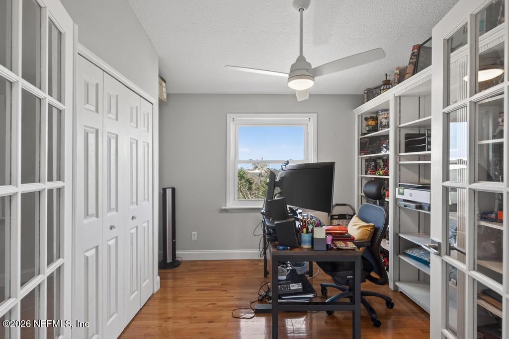 209 GULL Circle
