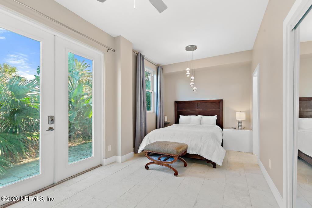 209 GULL Circle