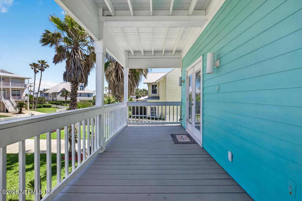 209 GULL Circle
