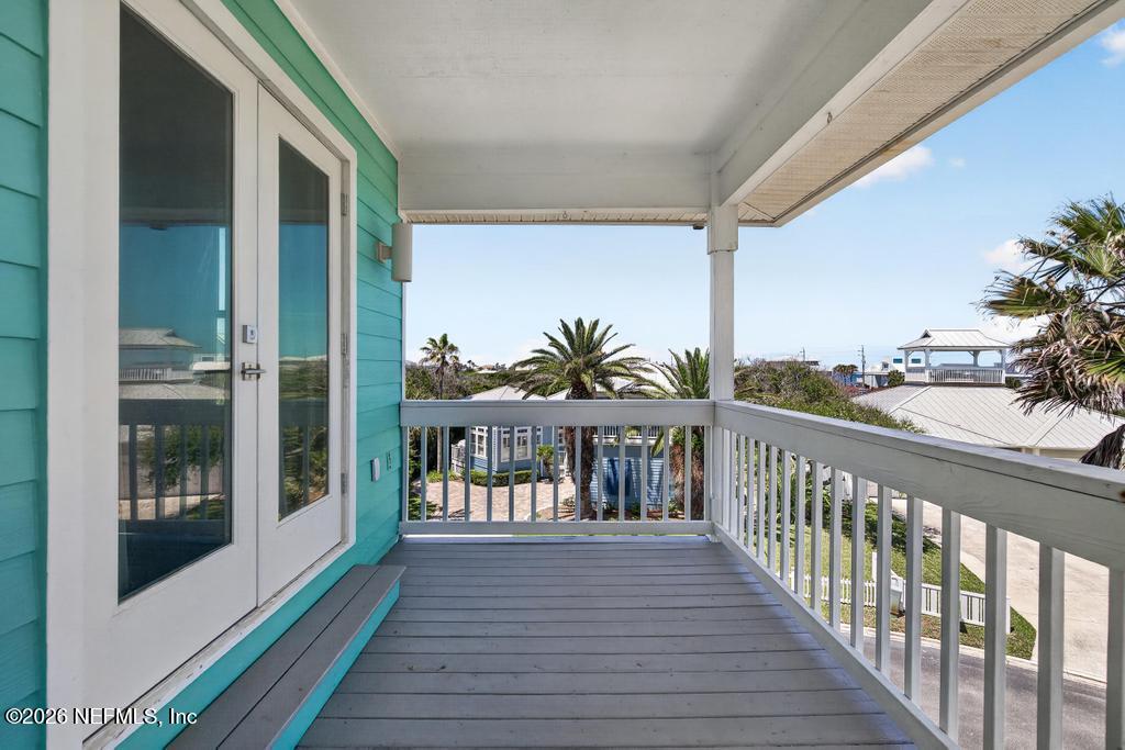 209 GULL Circle