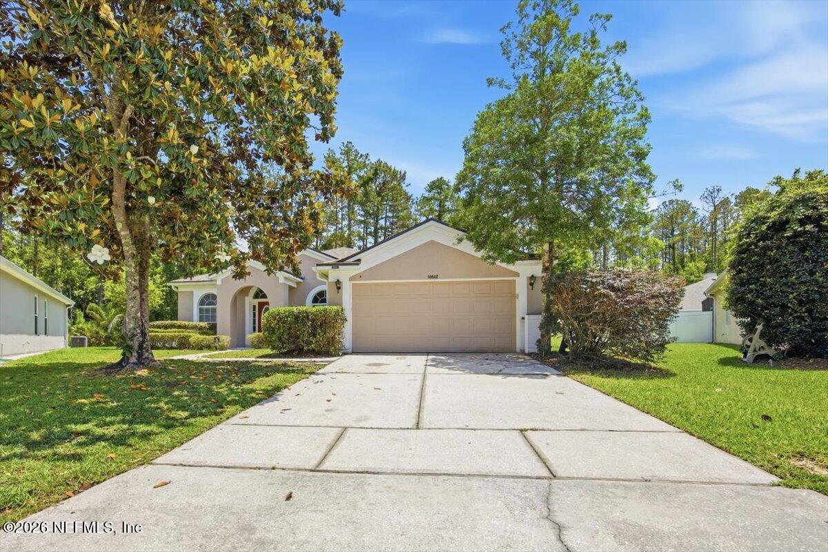 10642 ROUNDWOOD GLEN Court