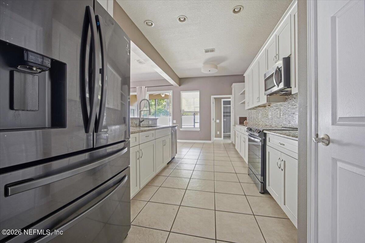 10642 ROUNDWOOD GLEN Court