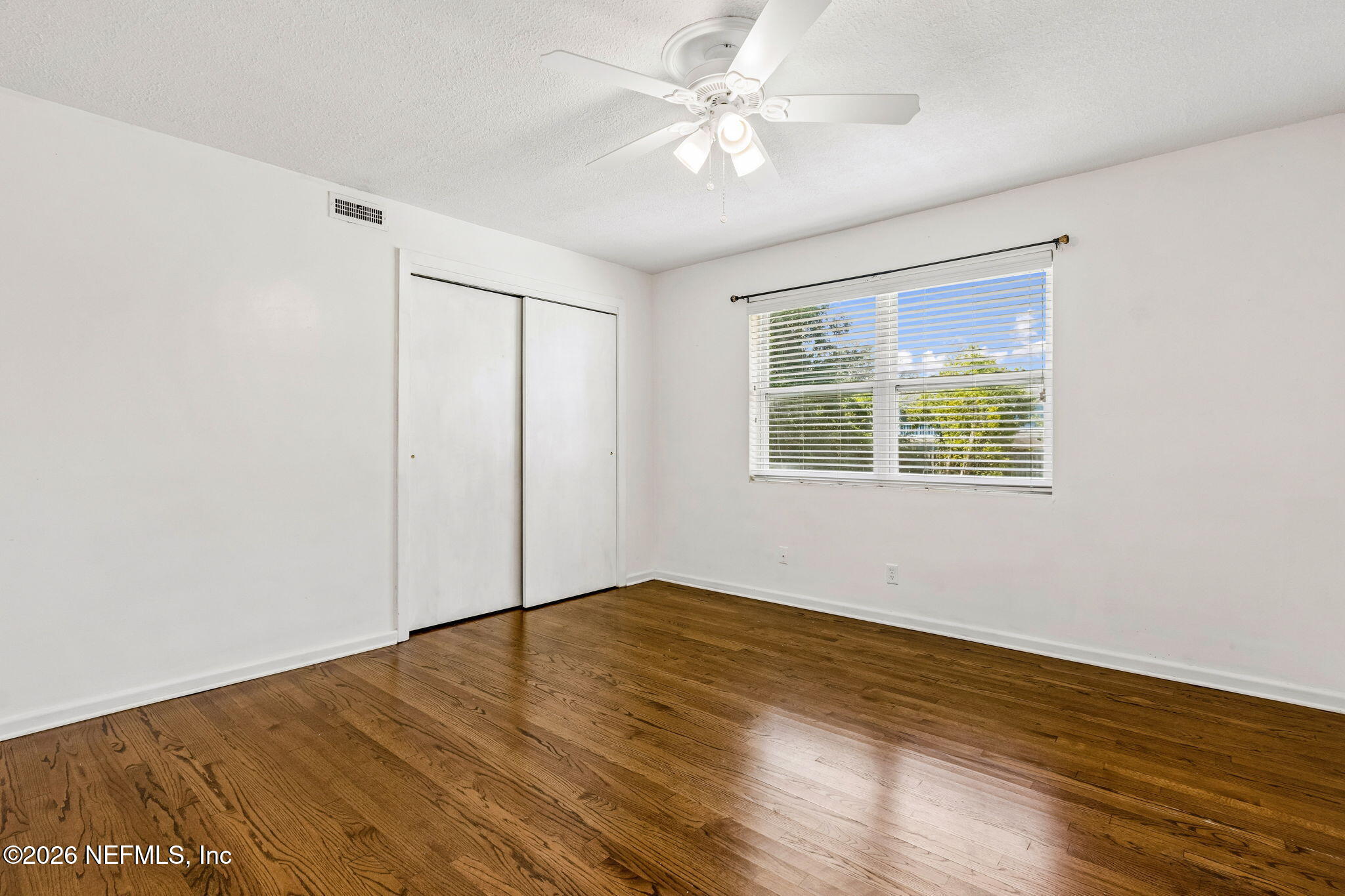 915 OLD GROVE Manor