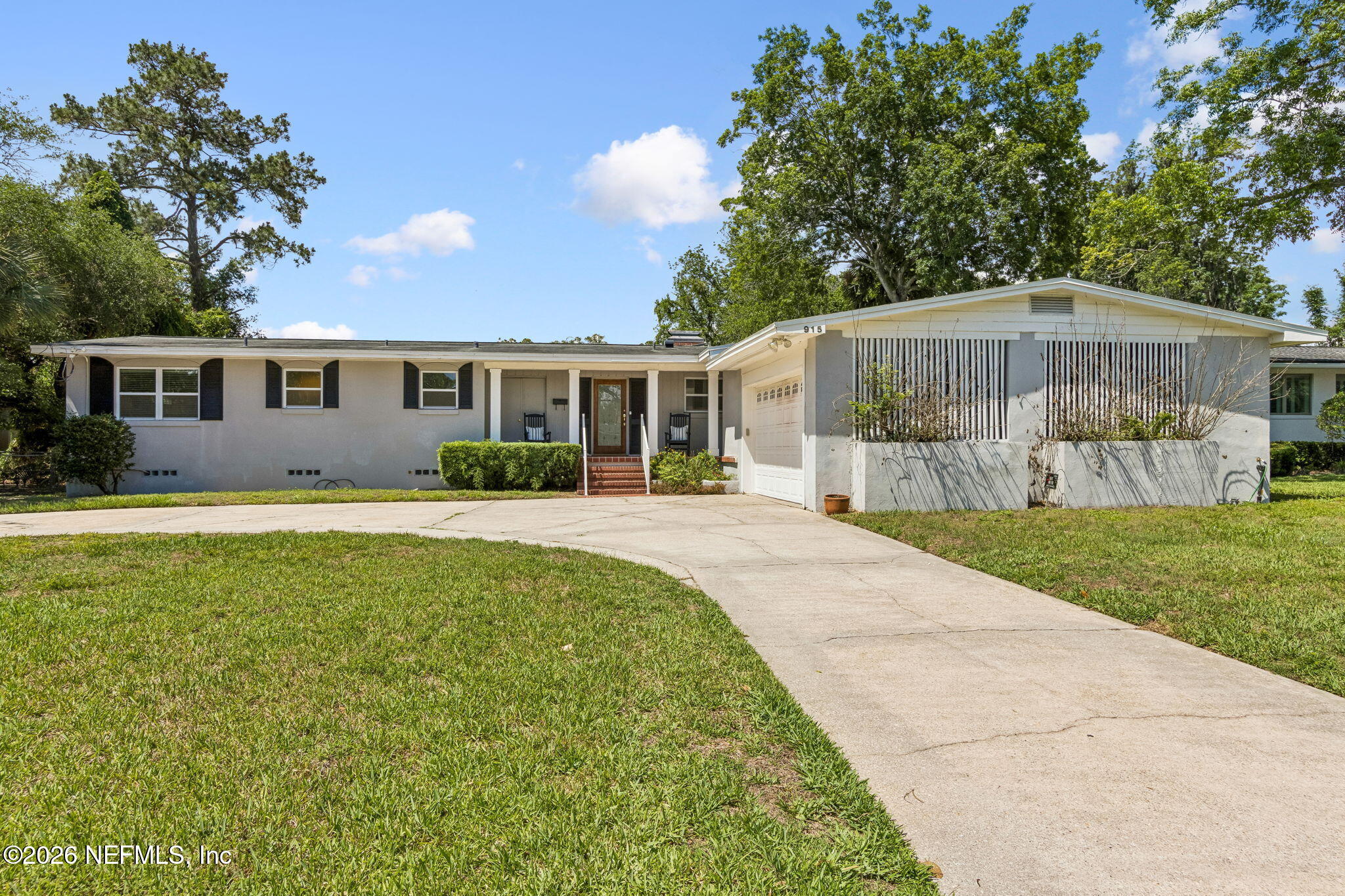 915 OLD GROVE Manor