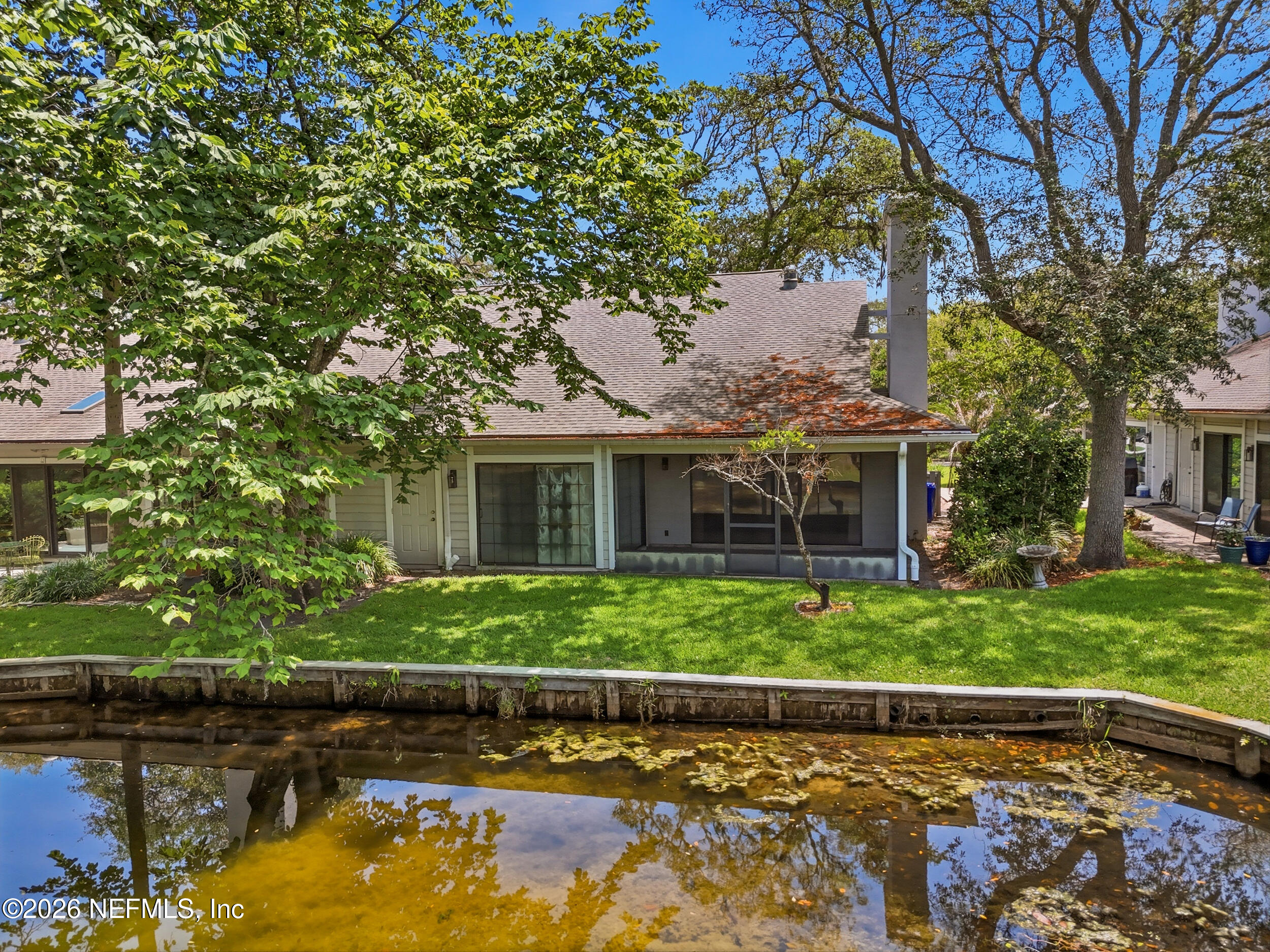 15 SEA WINDS Lane E