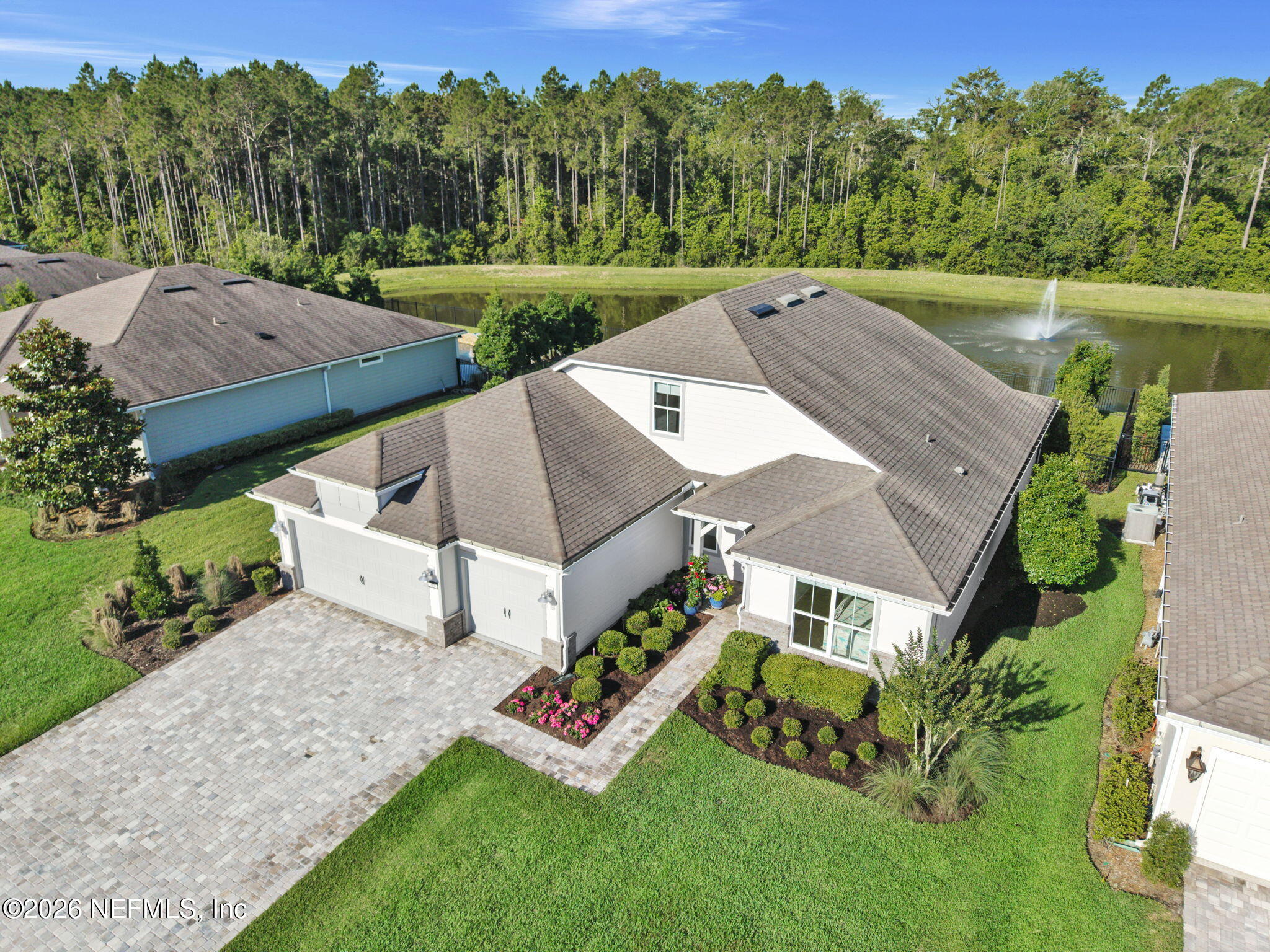 82 GLENHURST Avenue