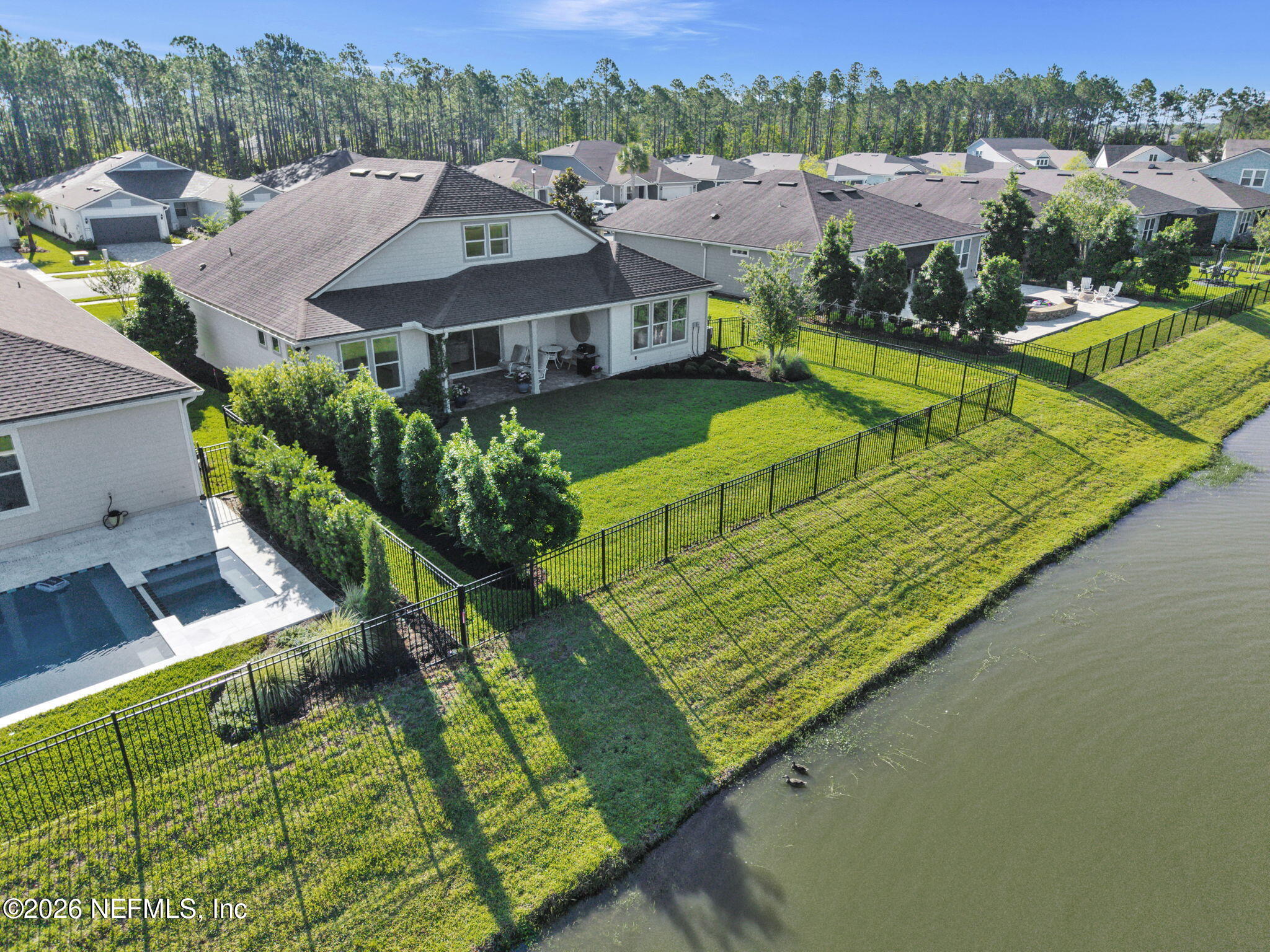 82 GLENHURST Avenue