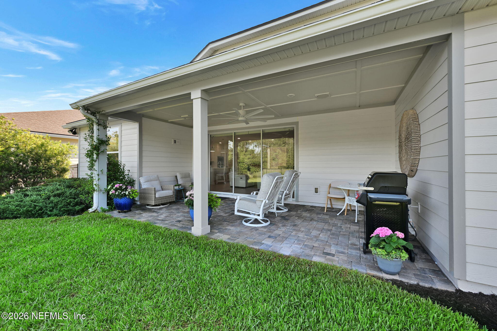 82 GLENHURST Avenue