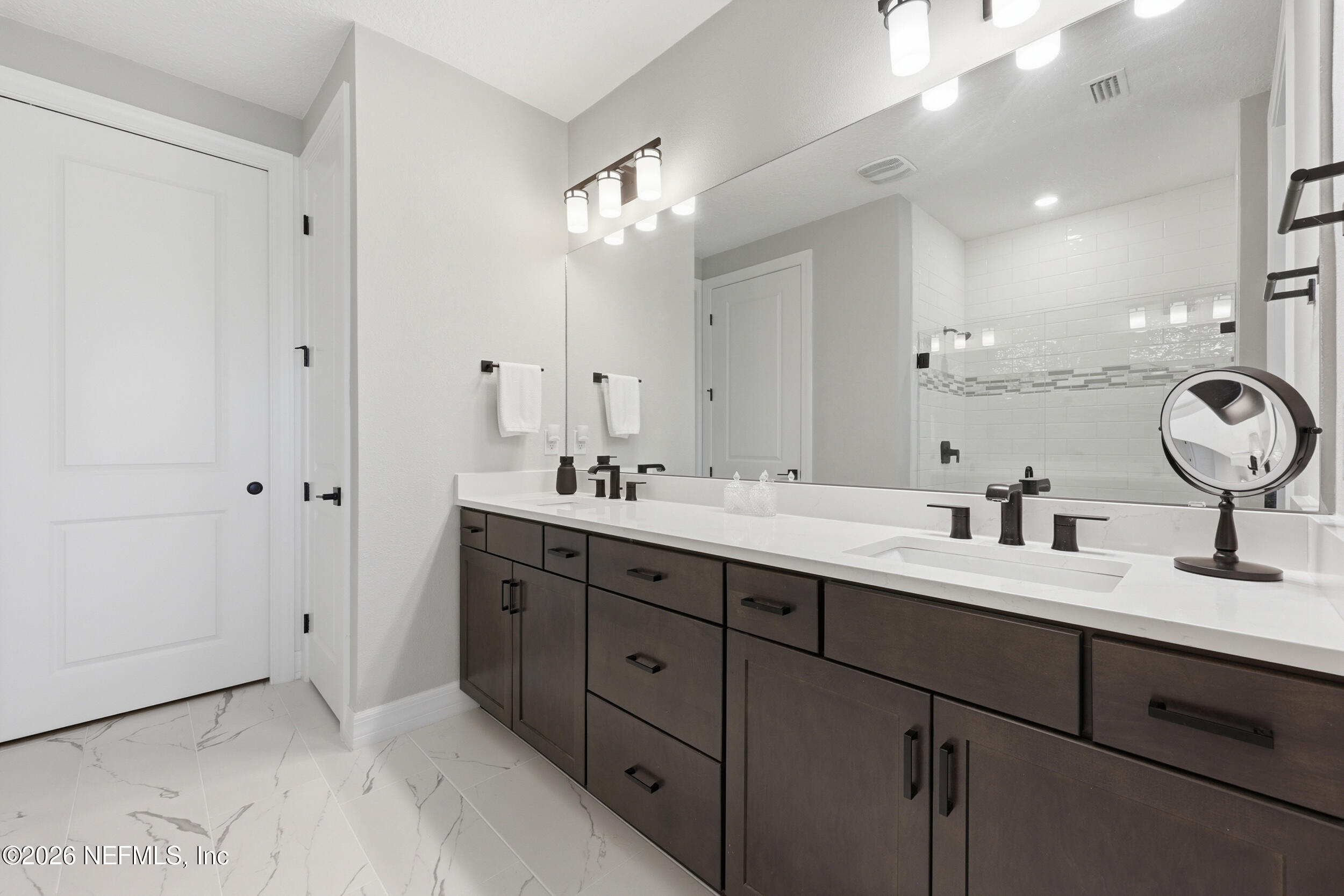 116 OYSTER SHELL Terrace