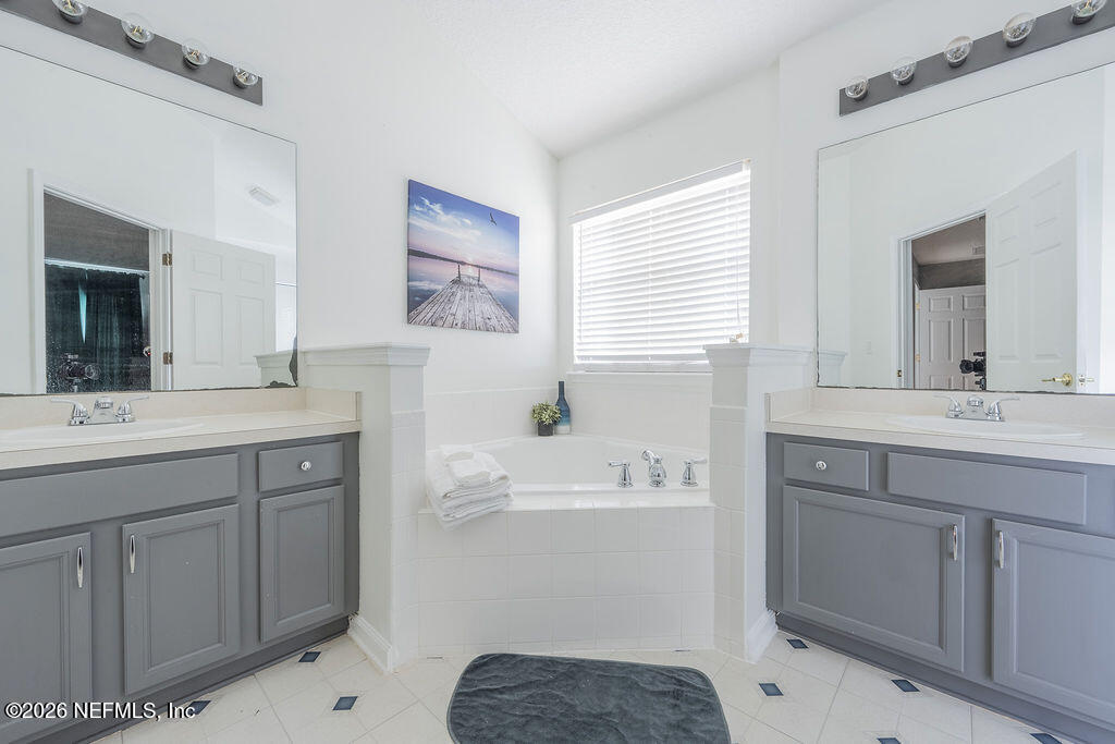 3787 JULIET LEIA Circle W