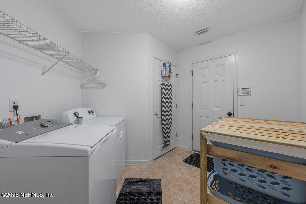 3787 JULIET LEIA Circle W