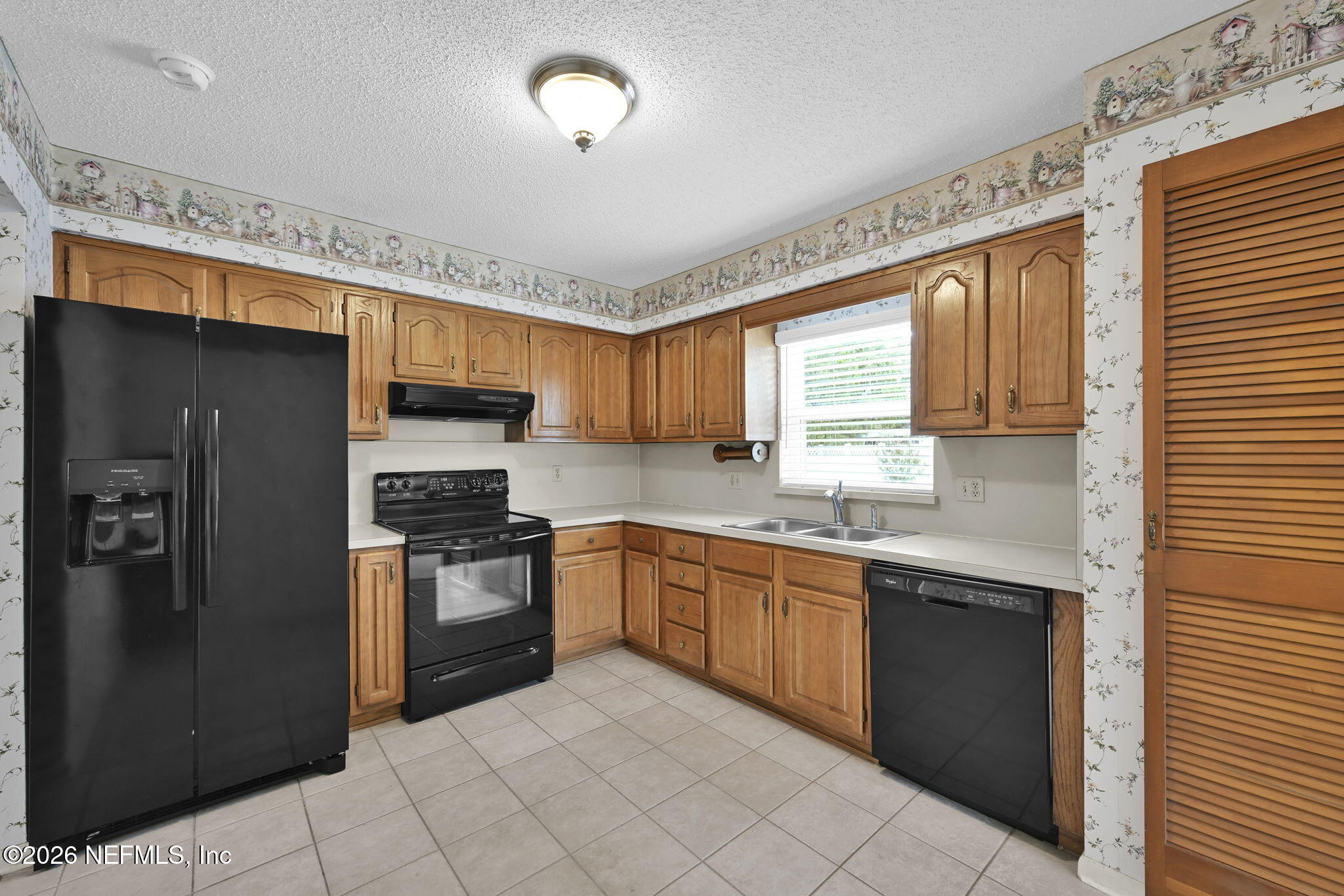 8173 EL CIENTO Court