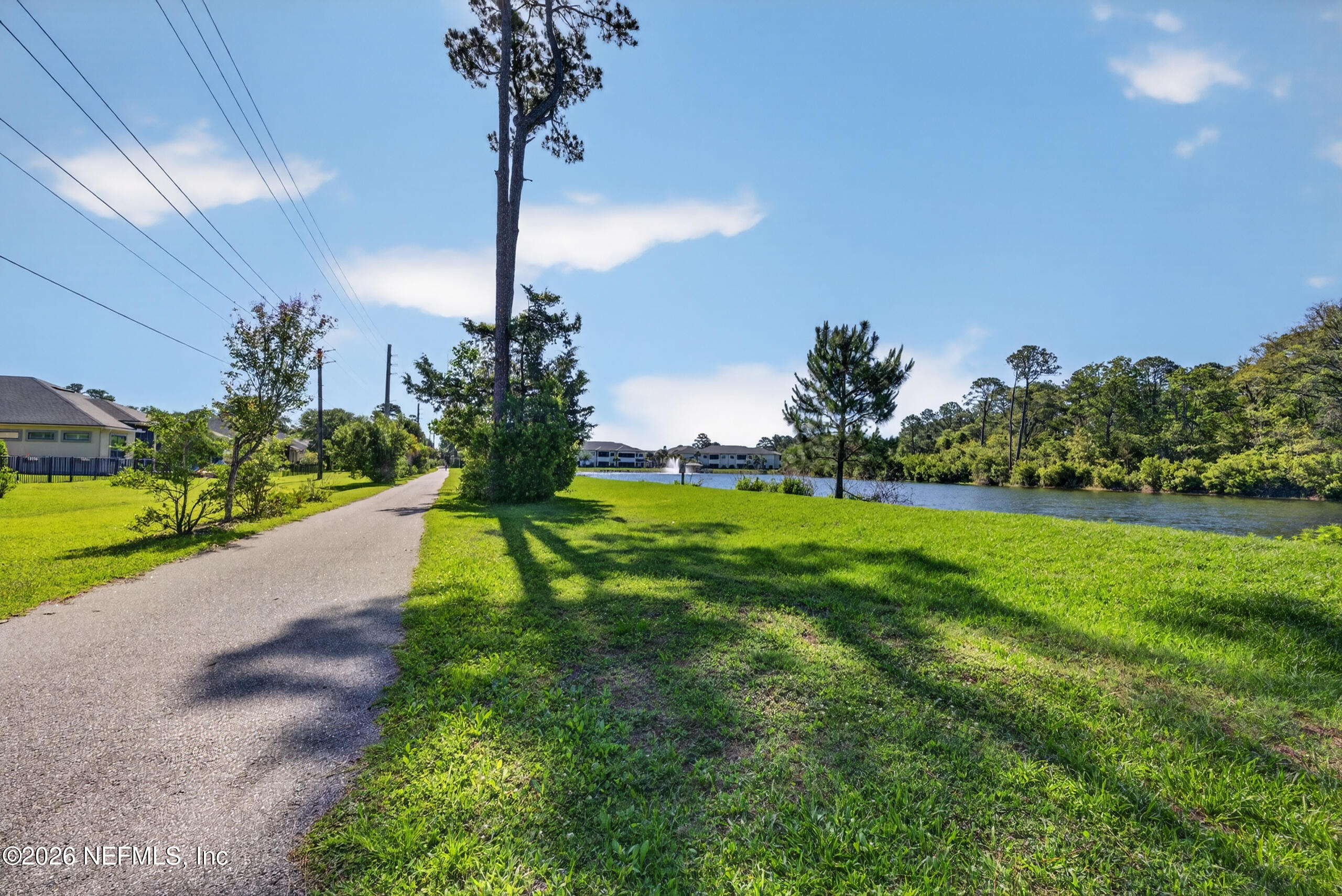 536 SPANISH Way W