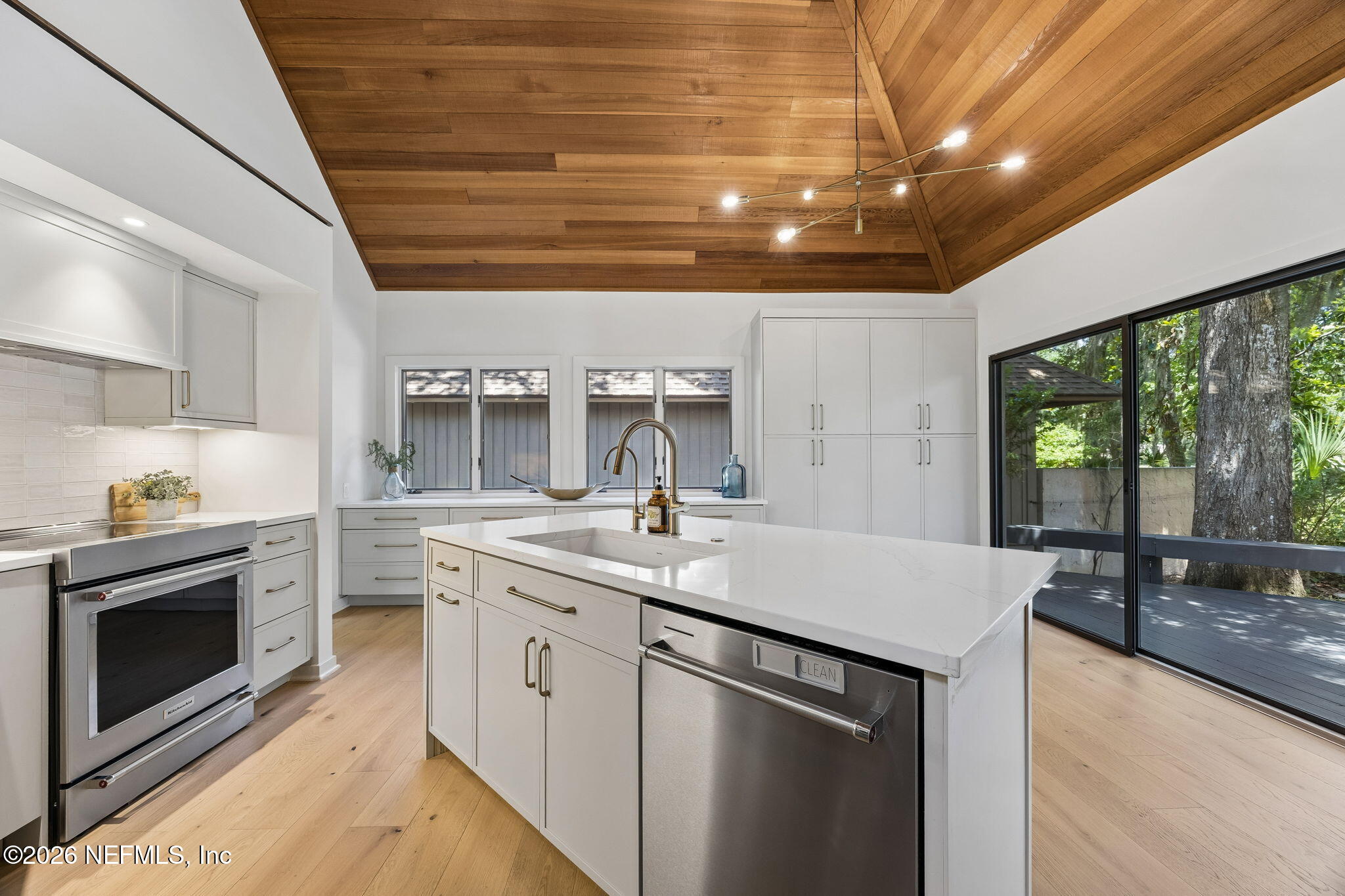 27 MARSH CREEK Road
