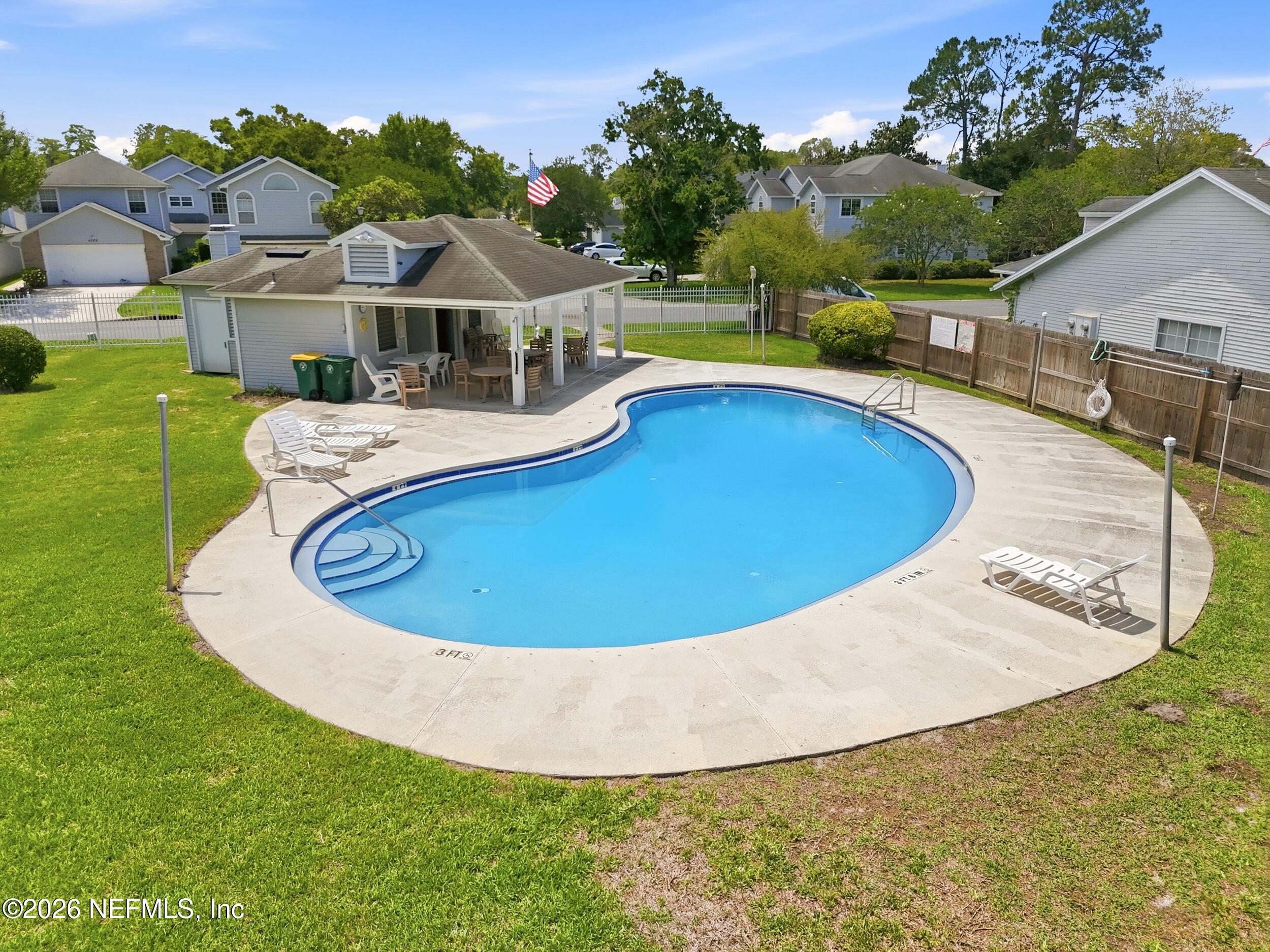 4585 CABBAGE POND Drive