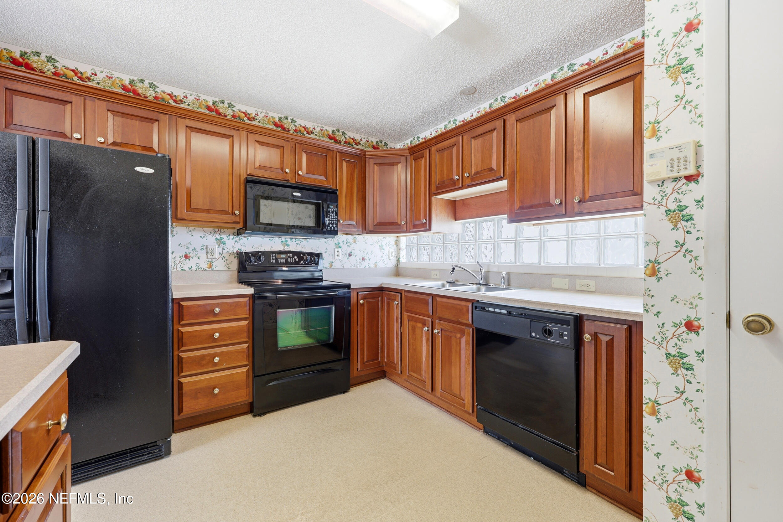 4585 CABBAGE POND Drive