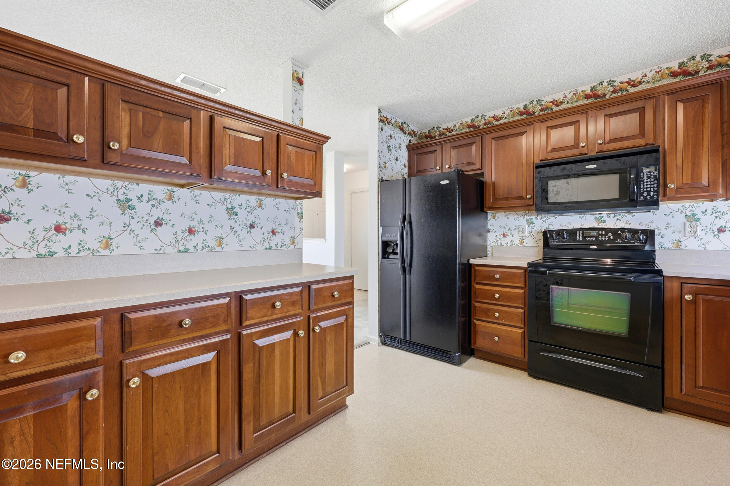 4585 CABBAGE POND Drive