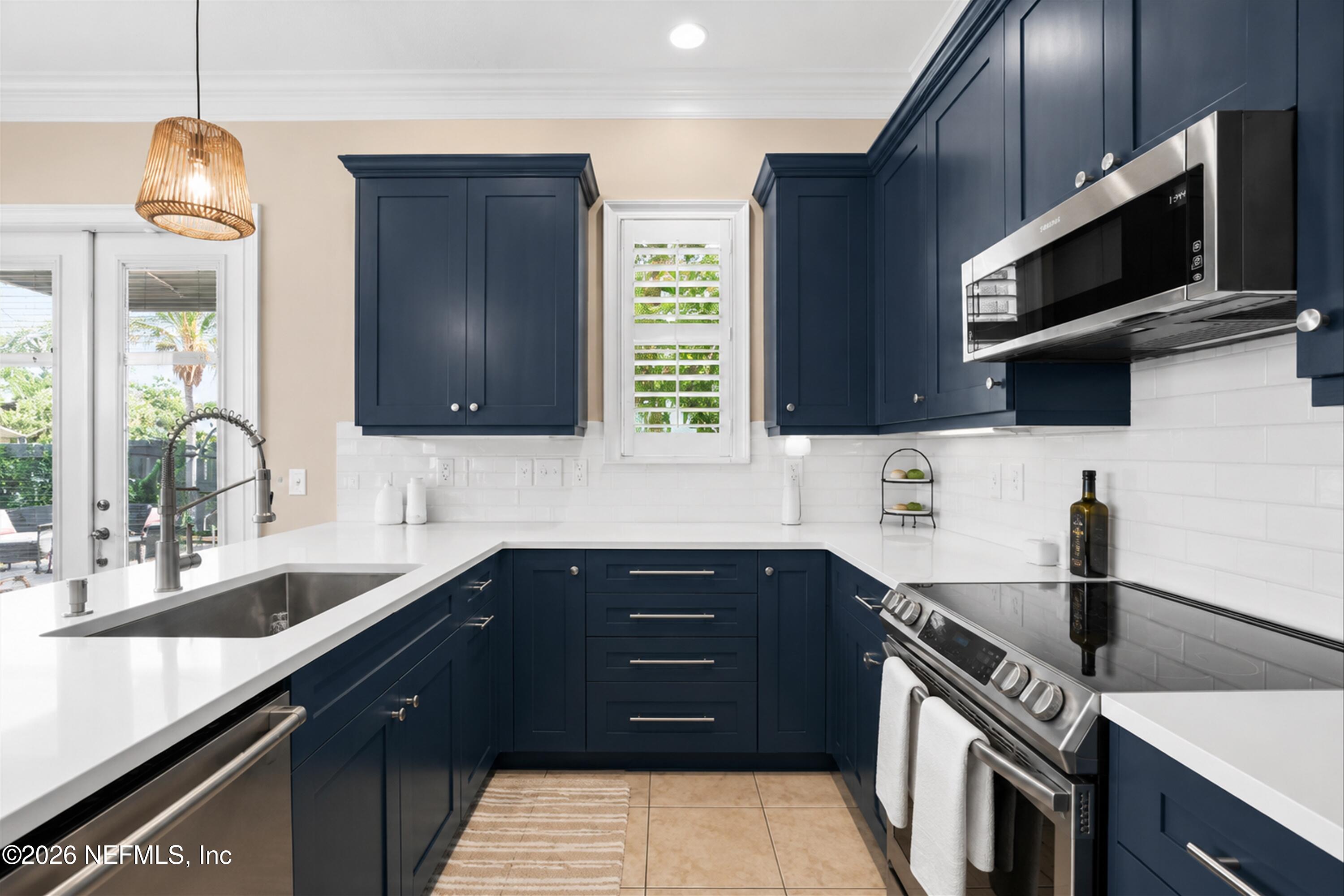 1105 6TH Street S