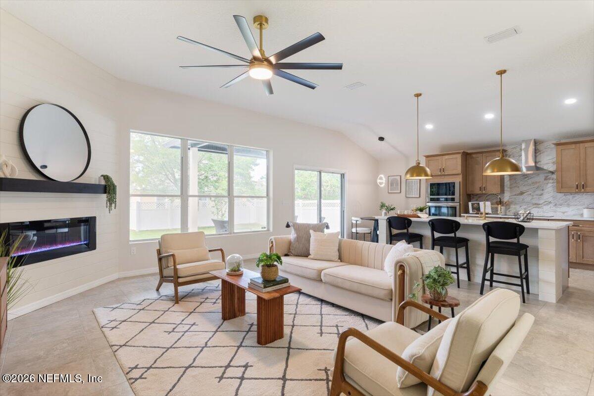 136 MAHOGANY BAY Drive, St. Johns