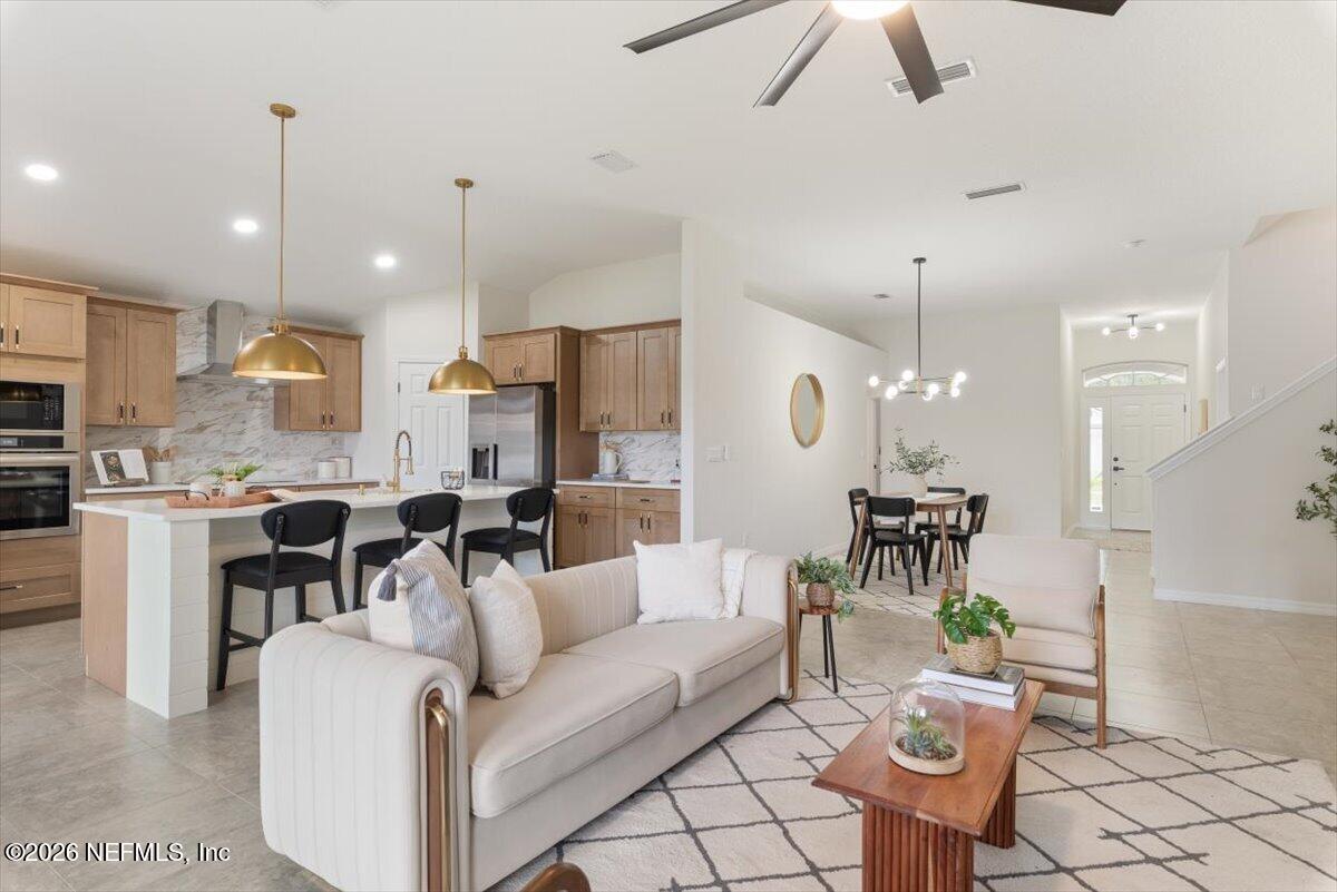 136 MAHOGANY BAY Drive, St. Johns