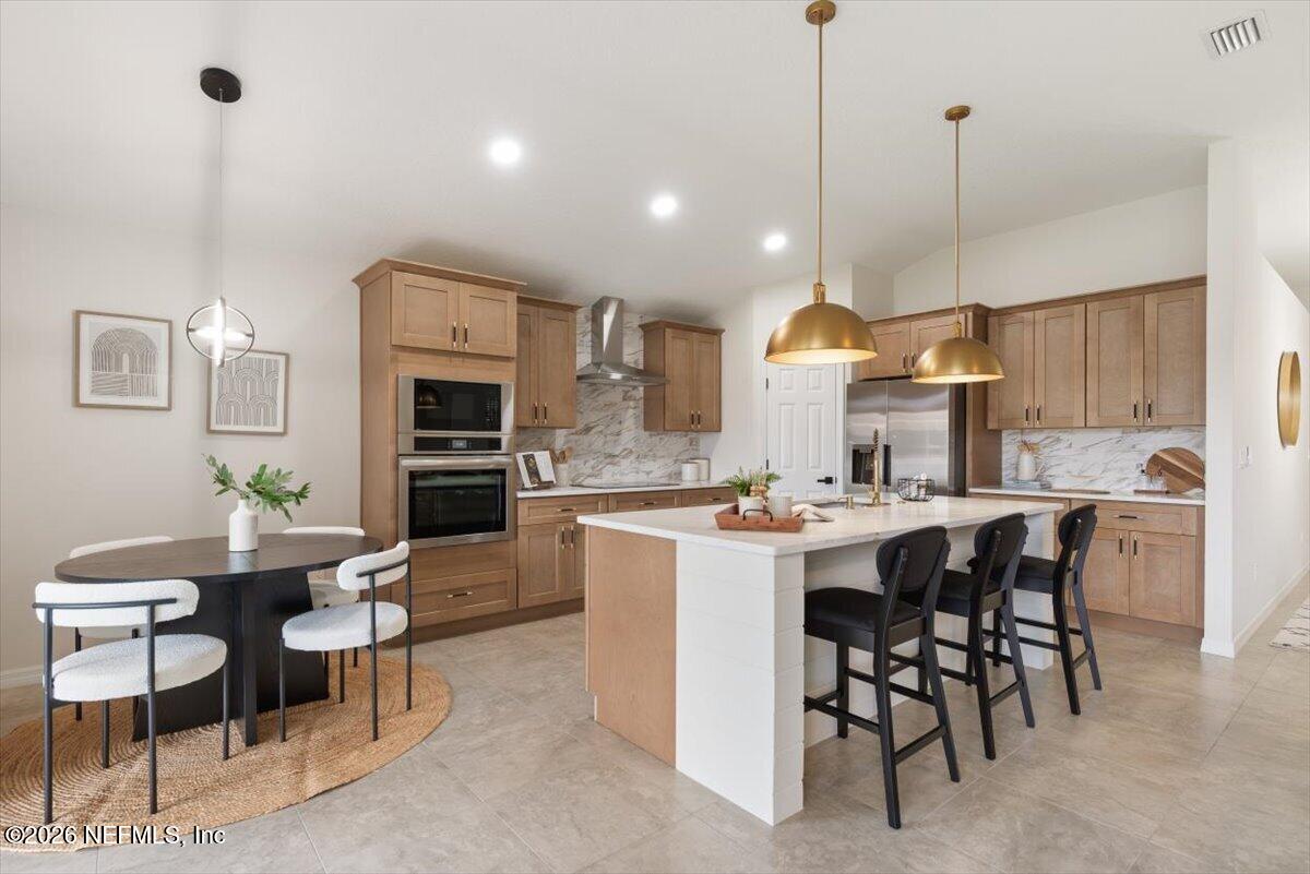 136 MAHOGANY BAY Drive, St. Johns